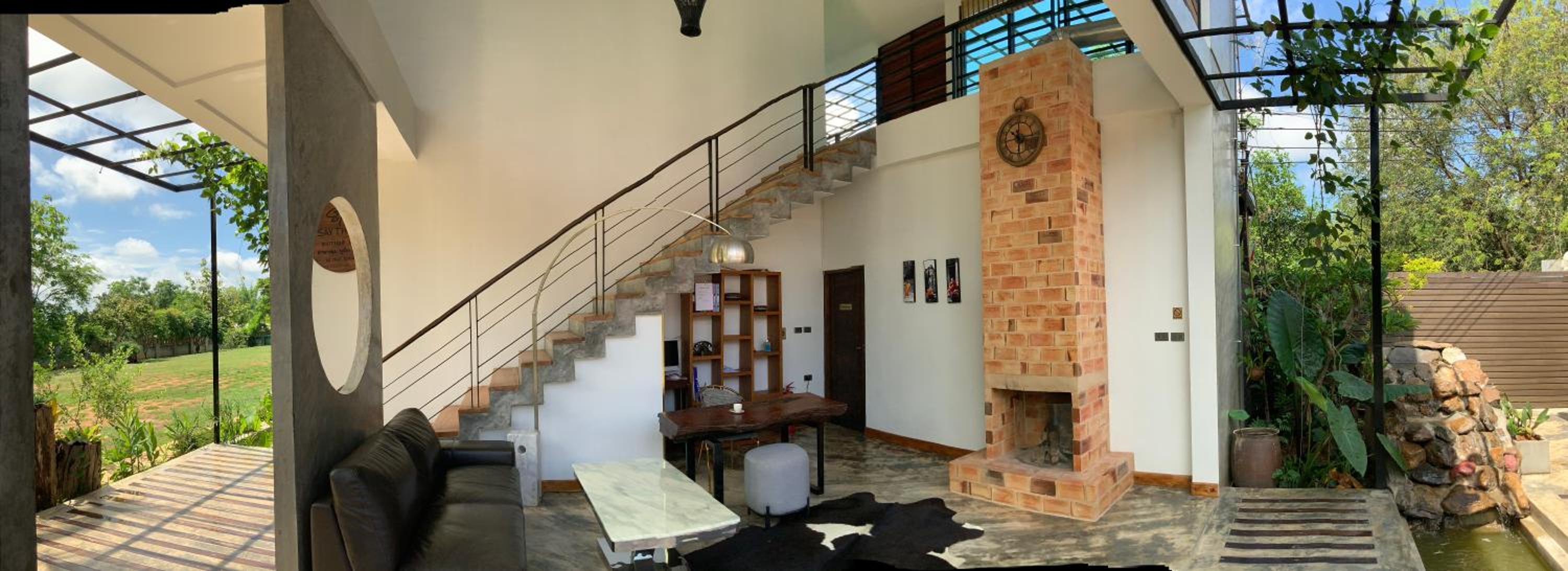 Deluxe Queen Room - Photo 8