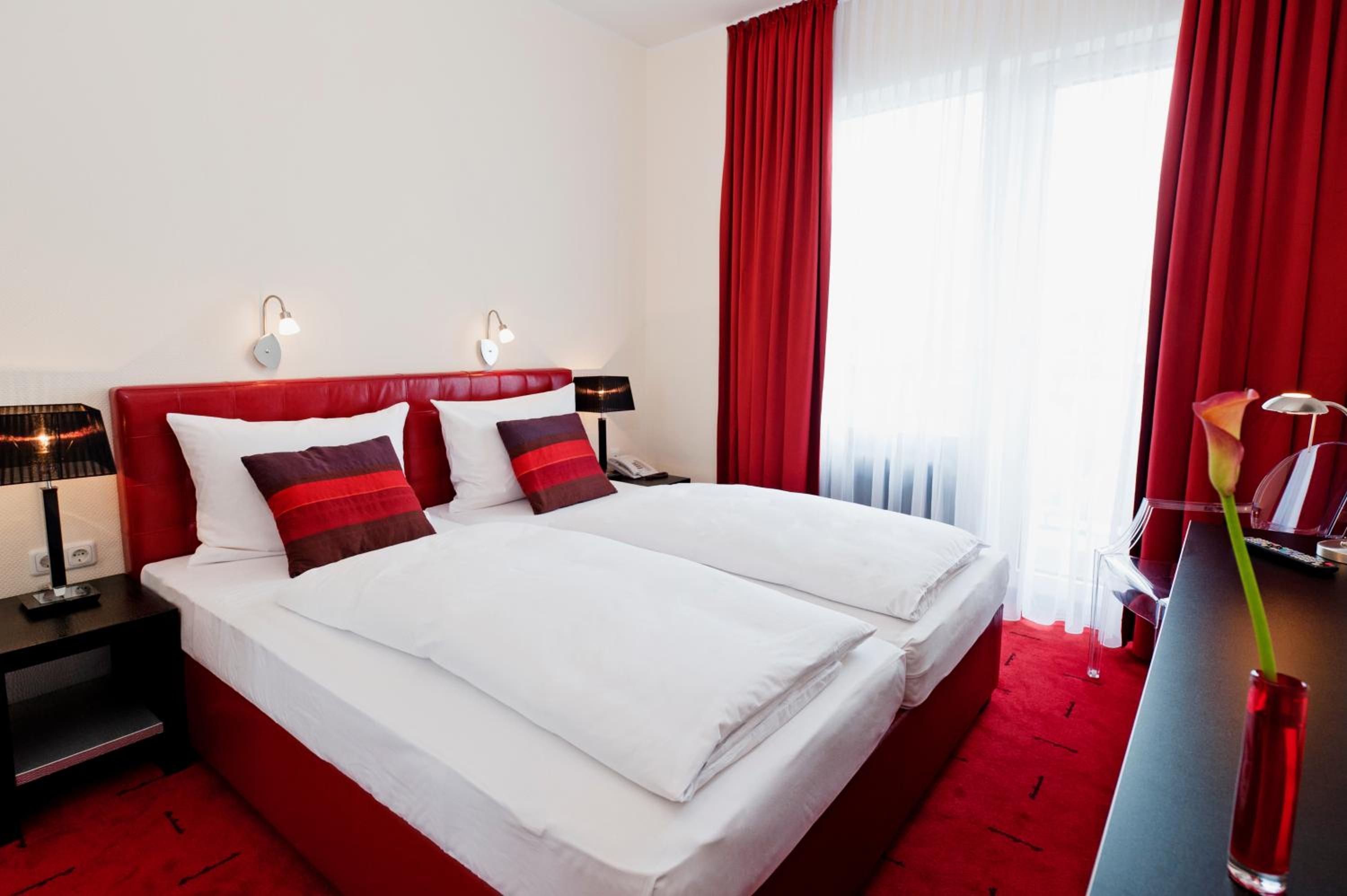 Double Room - Photo 2