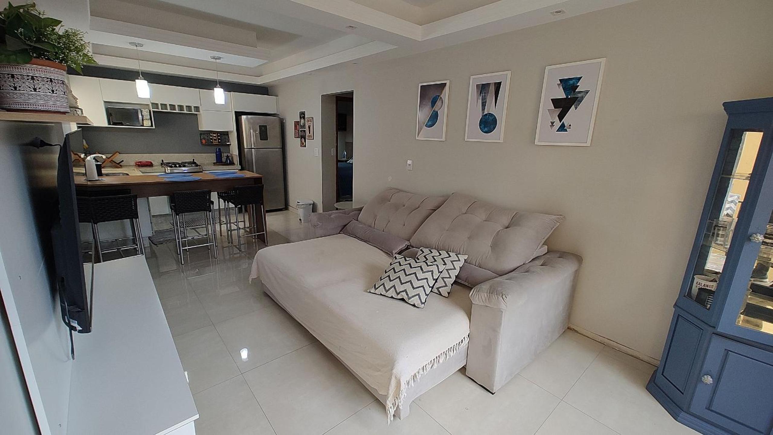 Apartment photo 2