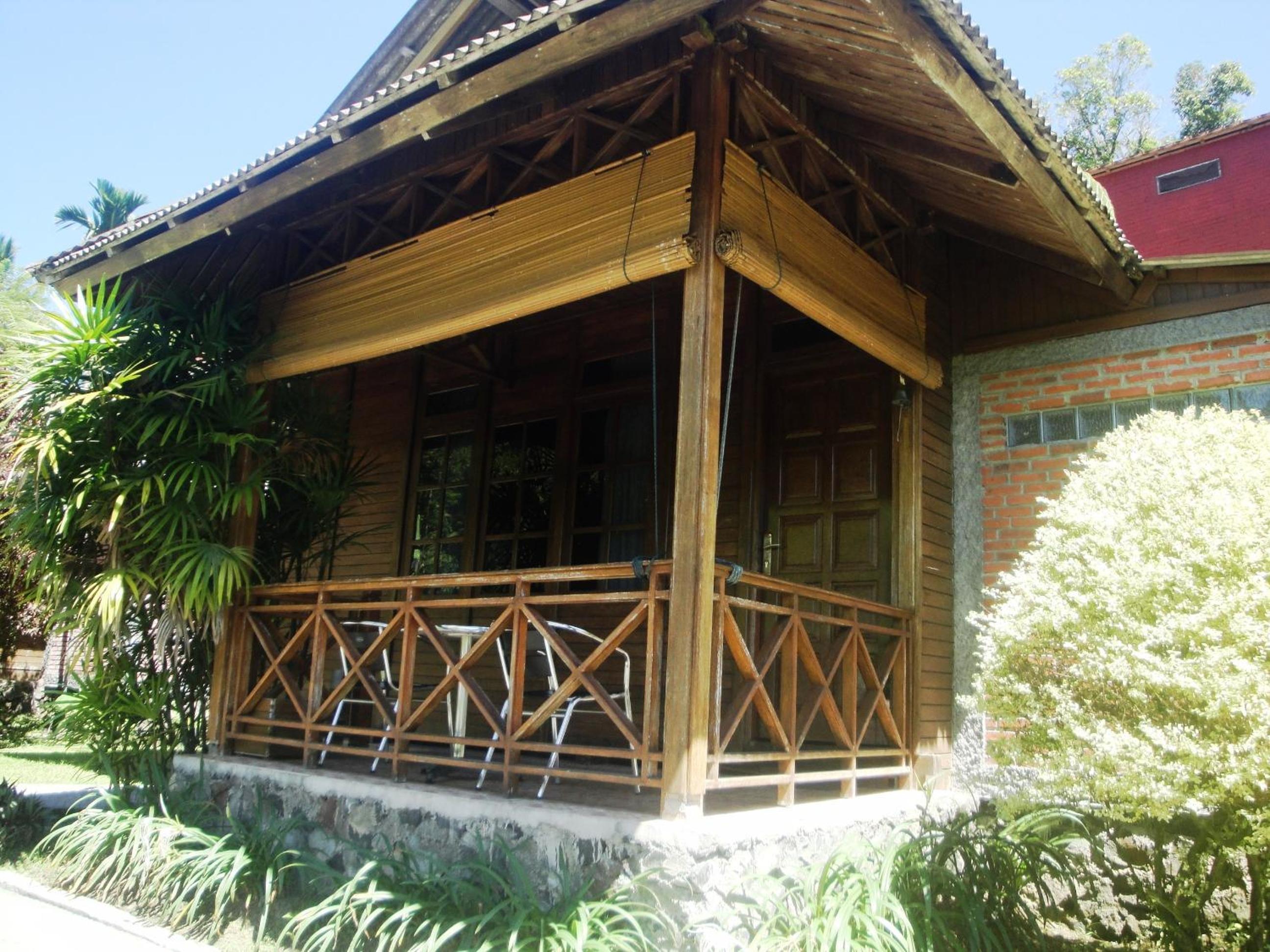 Suite - Photo 19