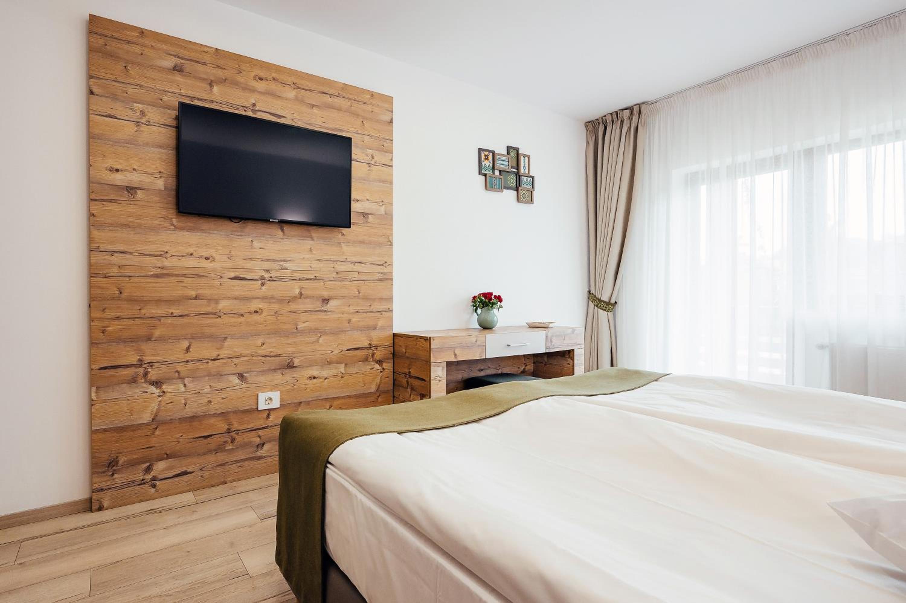 Deluxe Double or Twin Room with Balcony - Photo 41