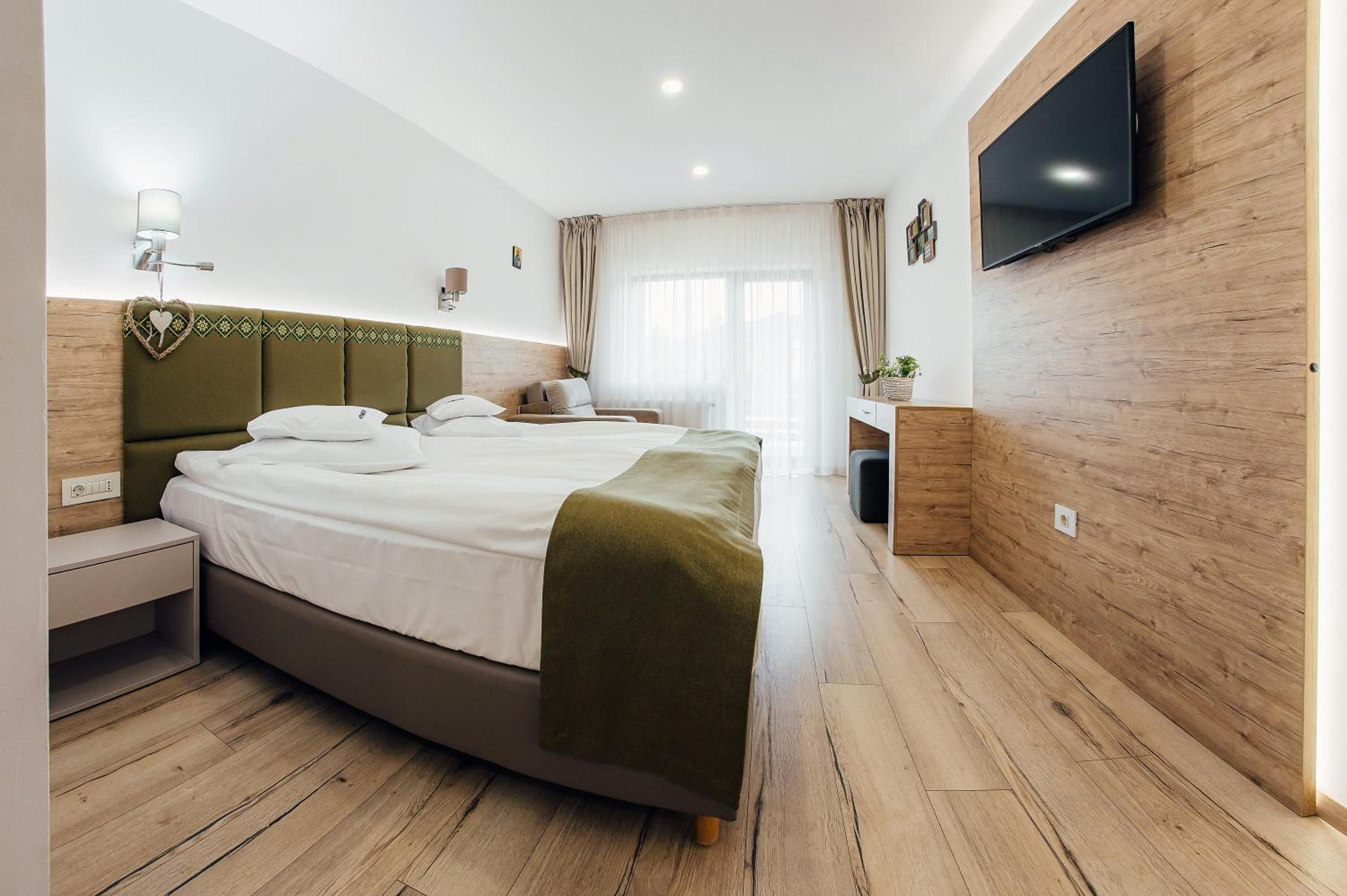 Deluxe Double or Twin Room with Balcony - Photo 53