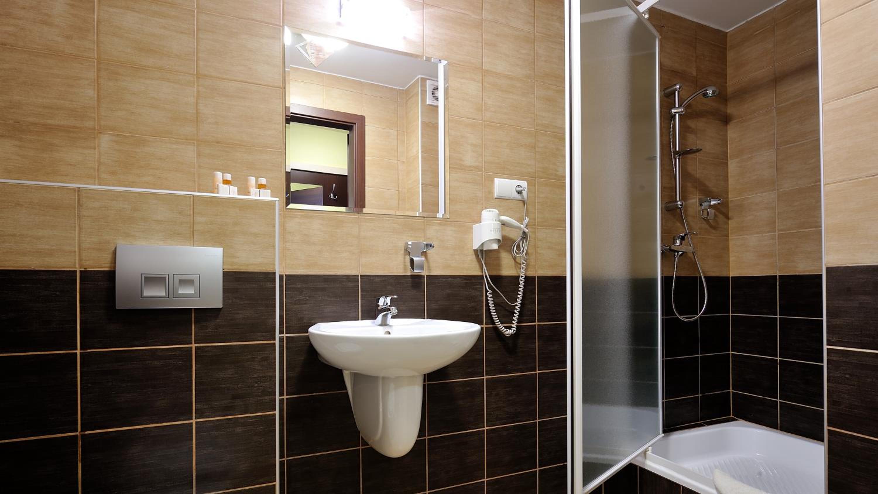 Single Room photo 2