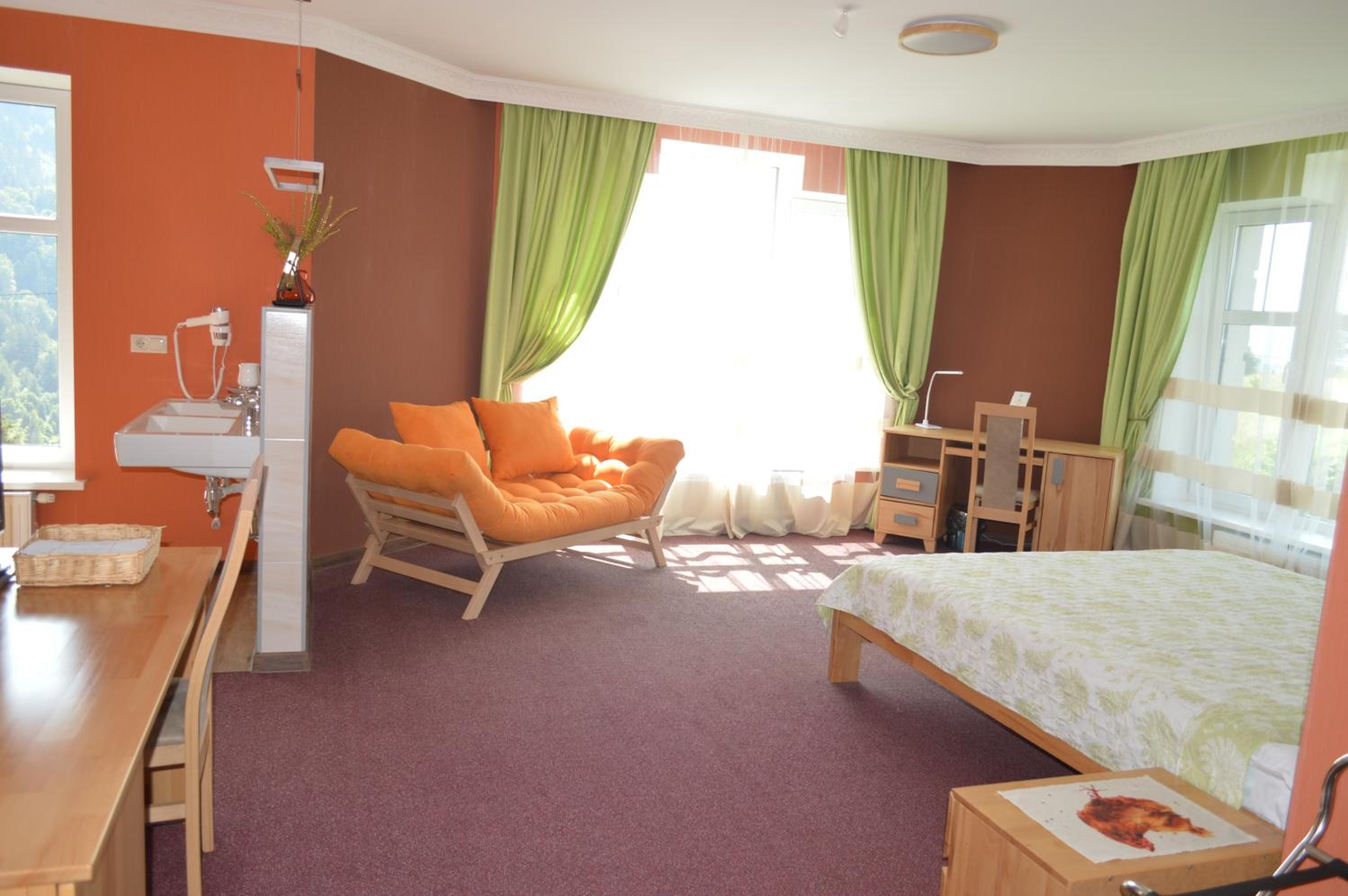 Suite with Mountain View photo 1