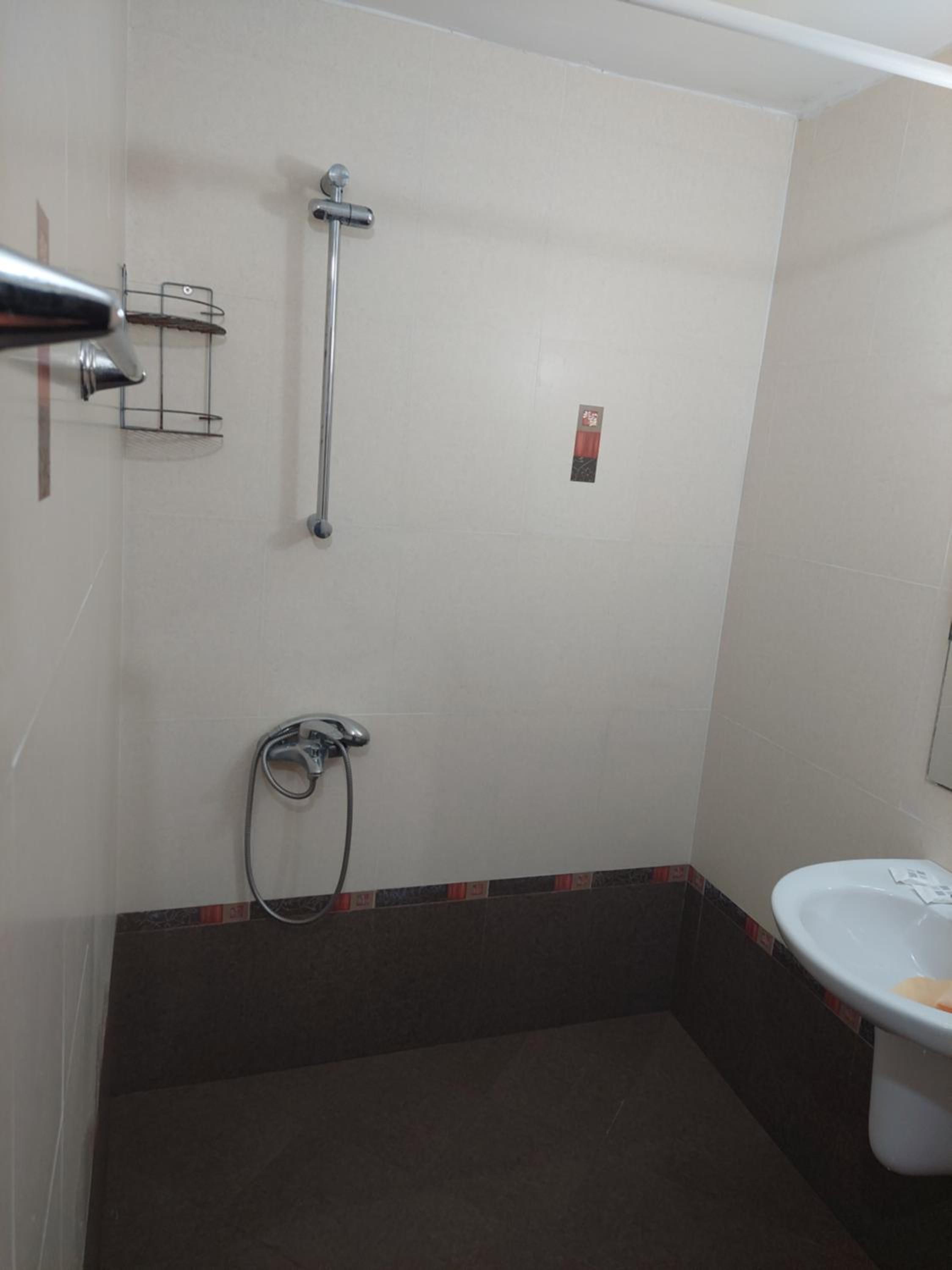 Single Room with Bathroom photo 3