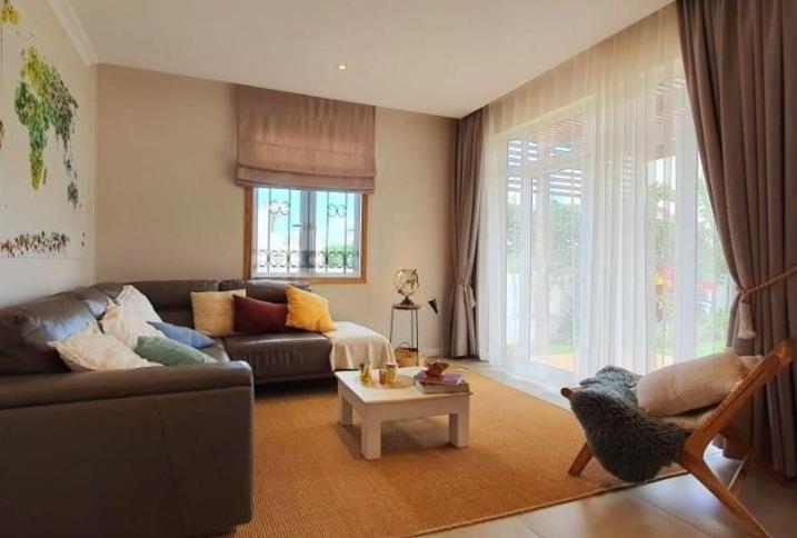 Villa photo 1
