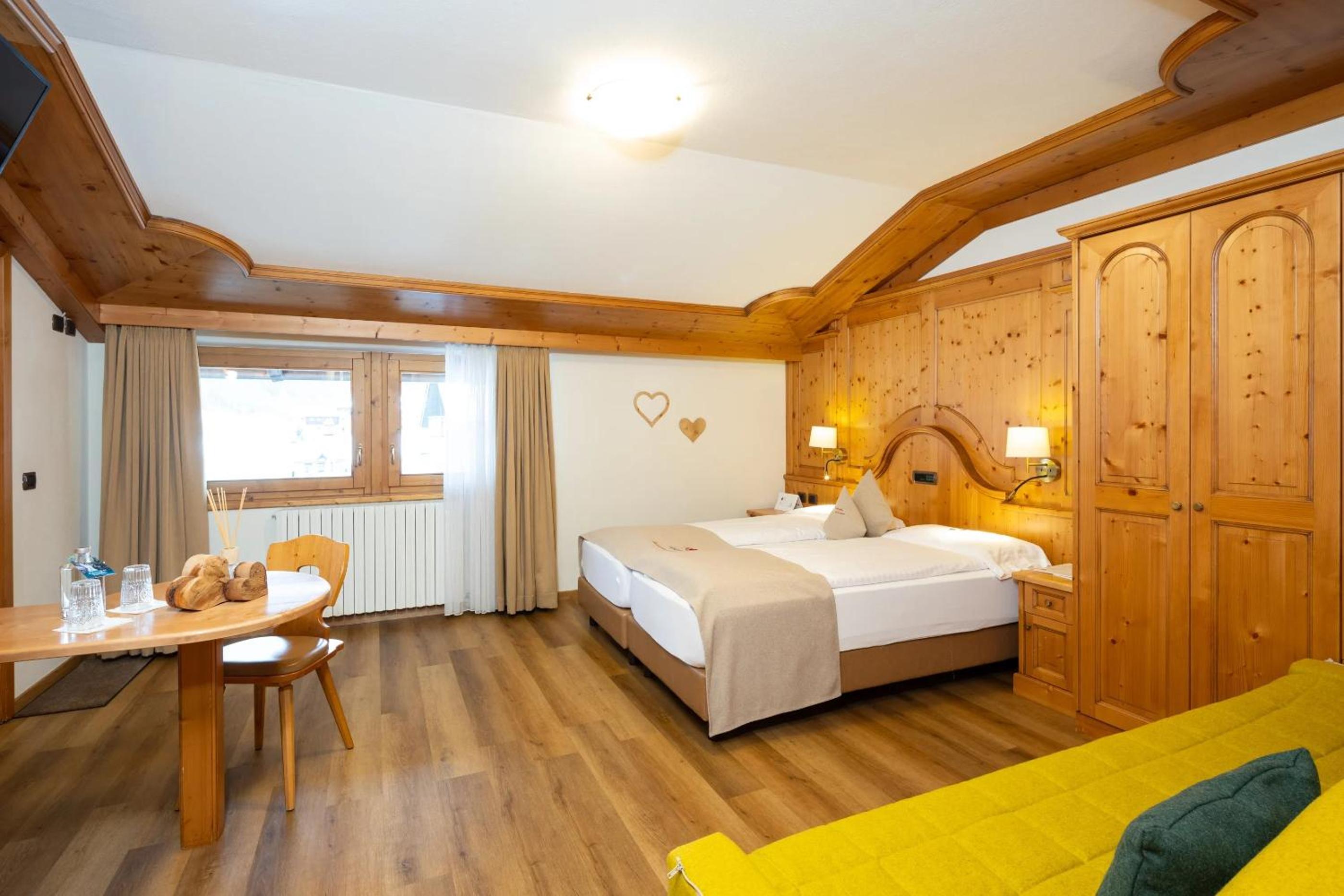 Double or Twin Room photo 3