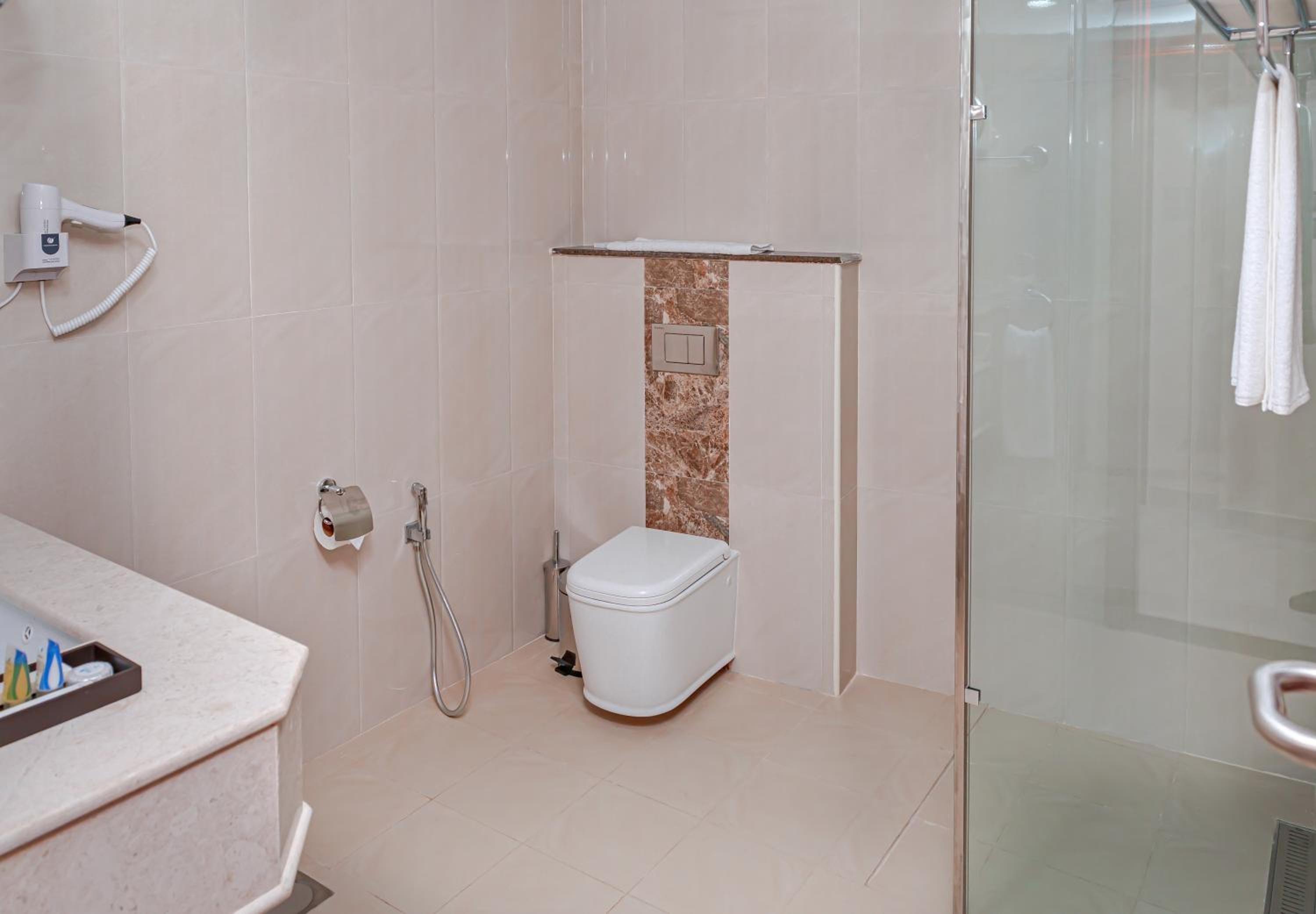 Deluxe Room - Photo 21