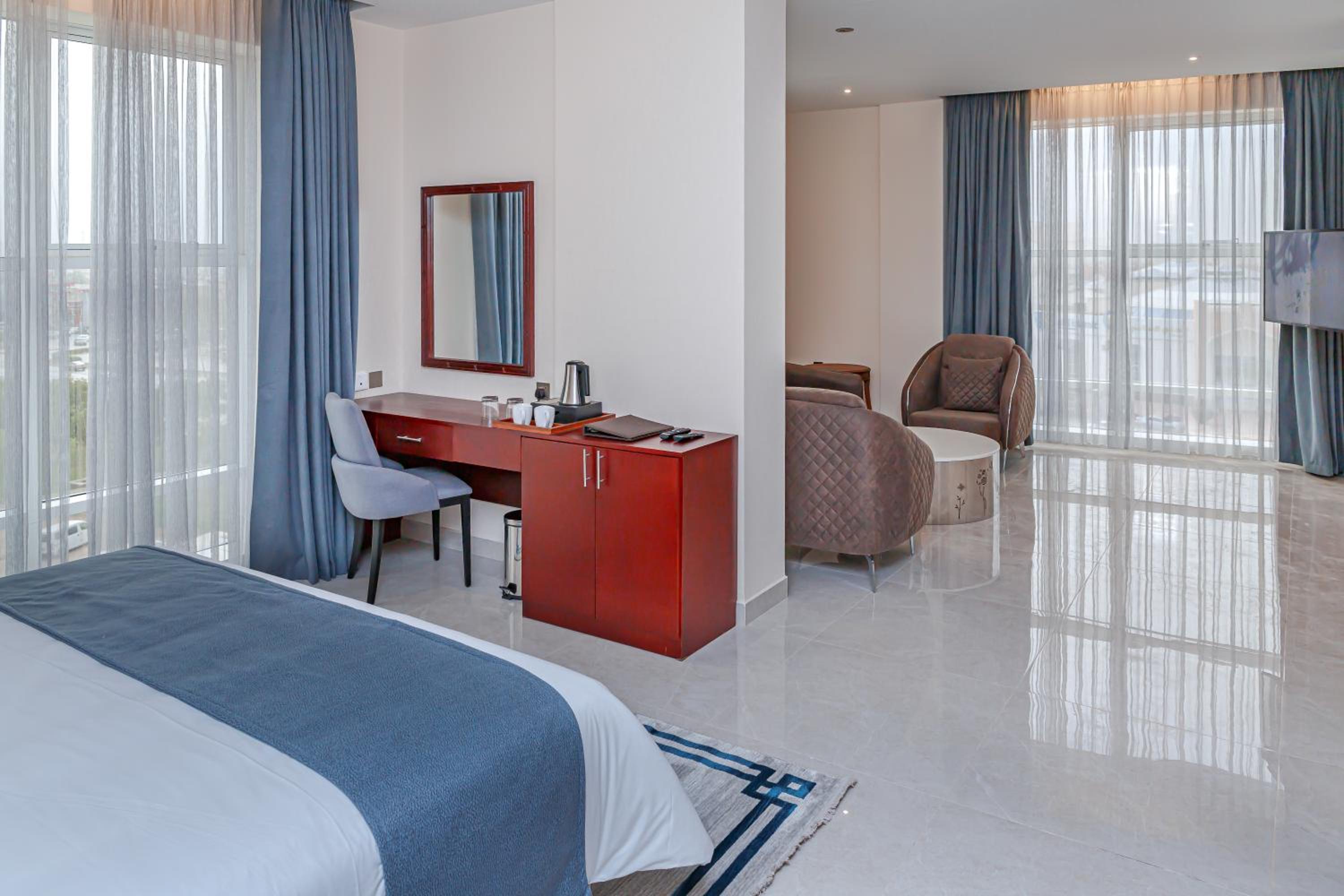 Junior Suite - Photo 15