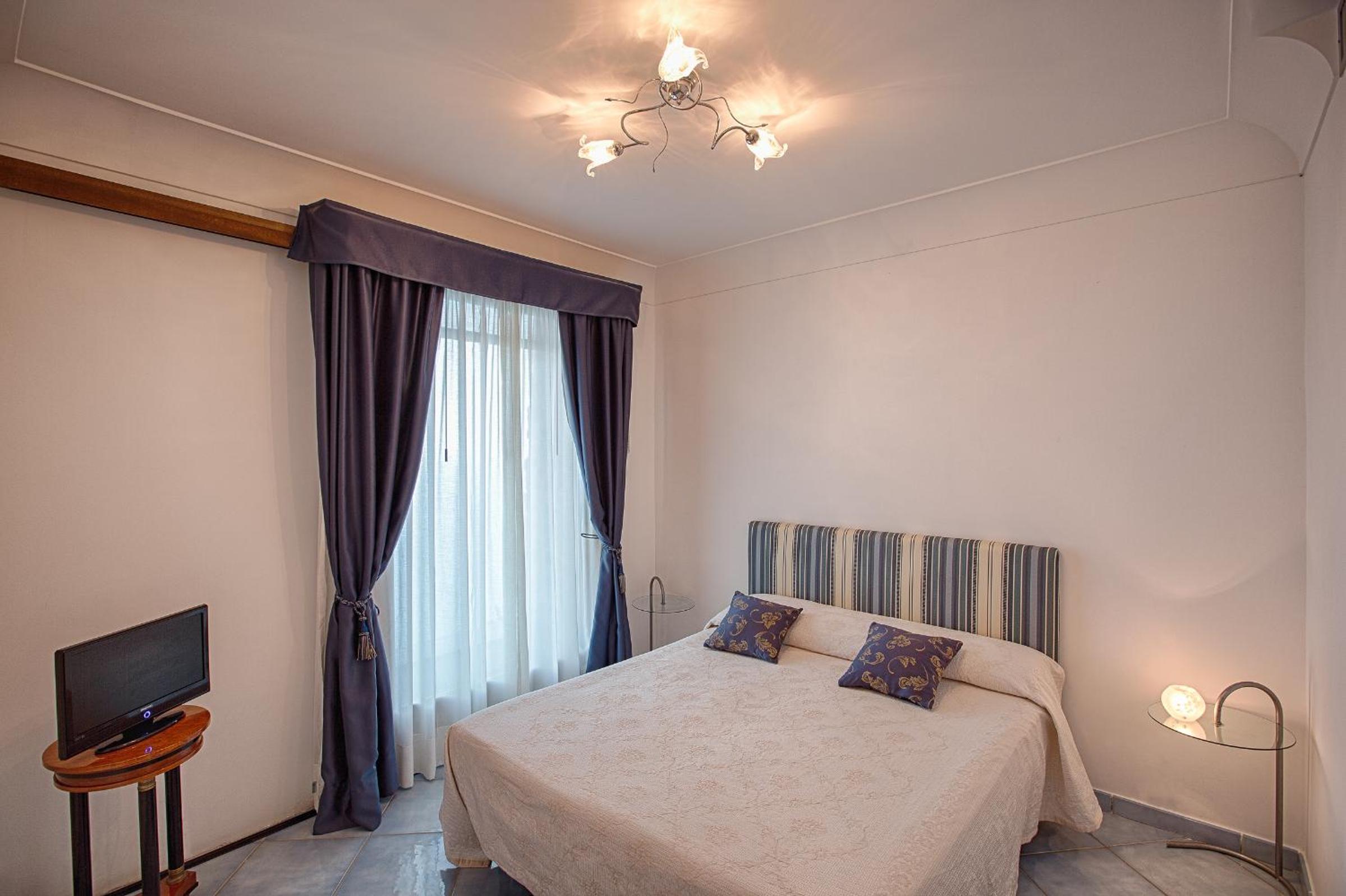 Classic Quadruple Room photo 2