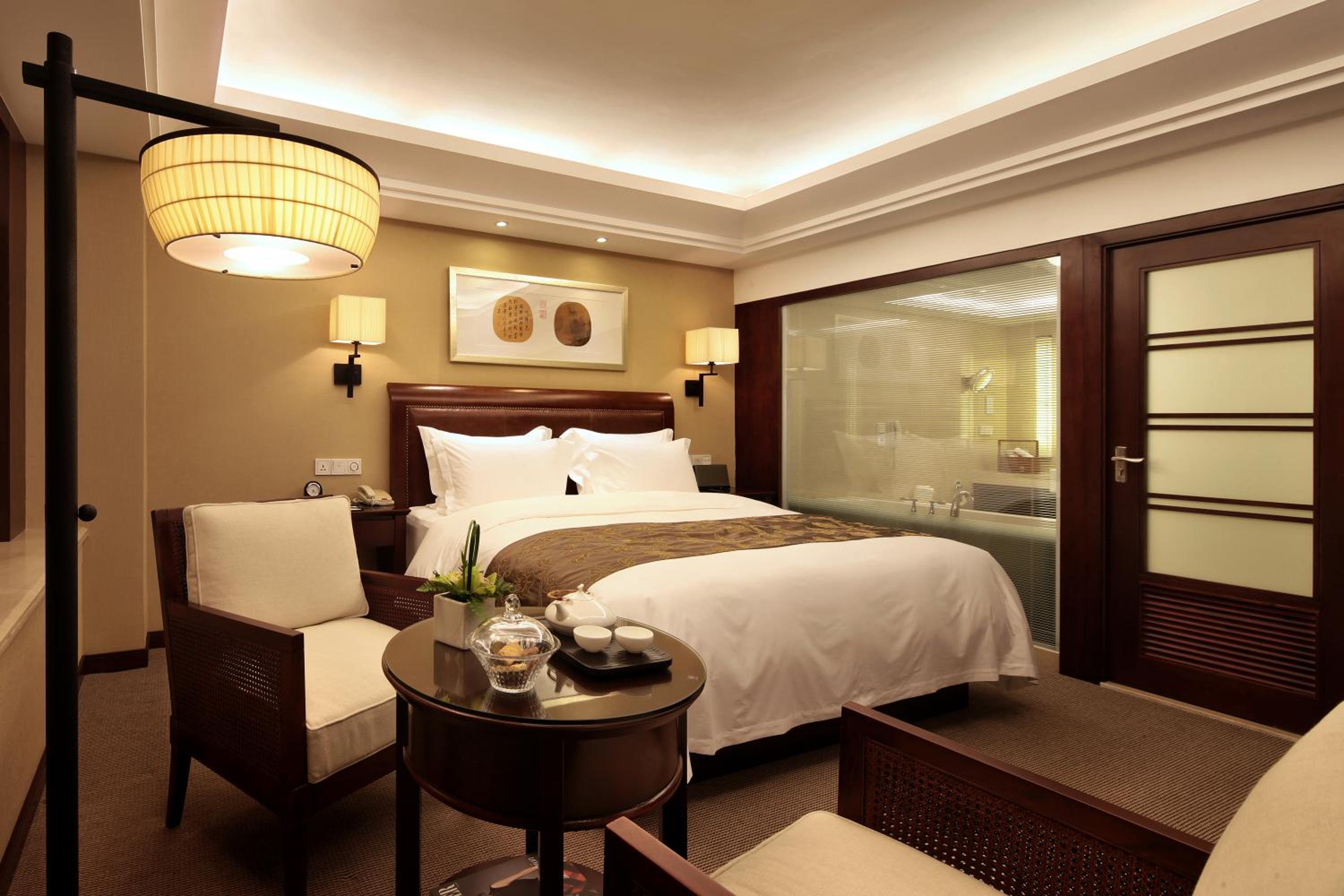 Deluxe Room - Photo 3