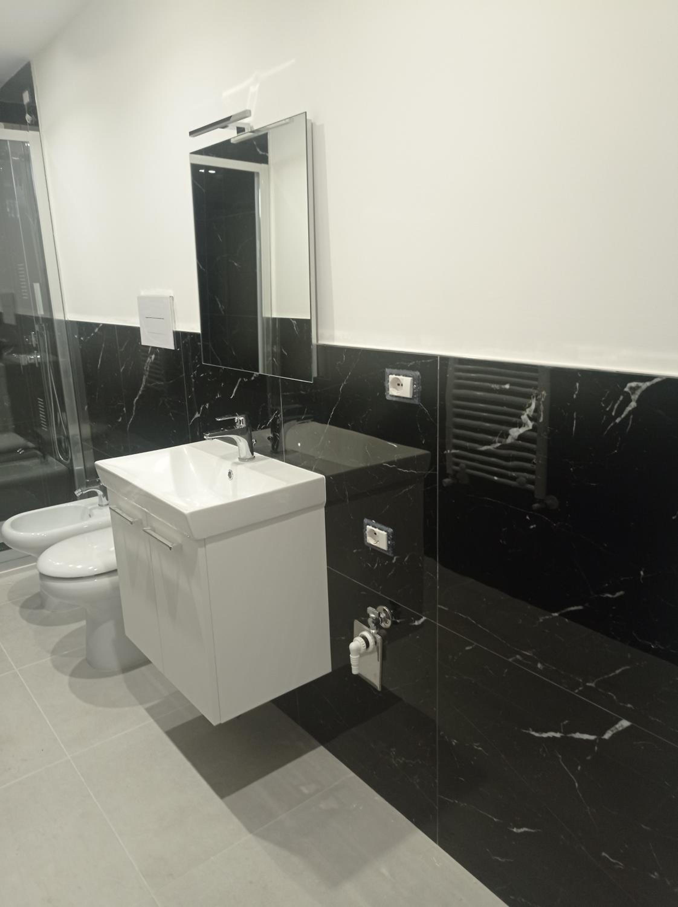 Double Room with Spa Bath - Photo 7