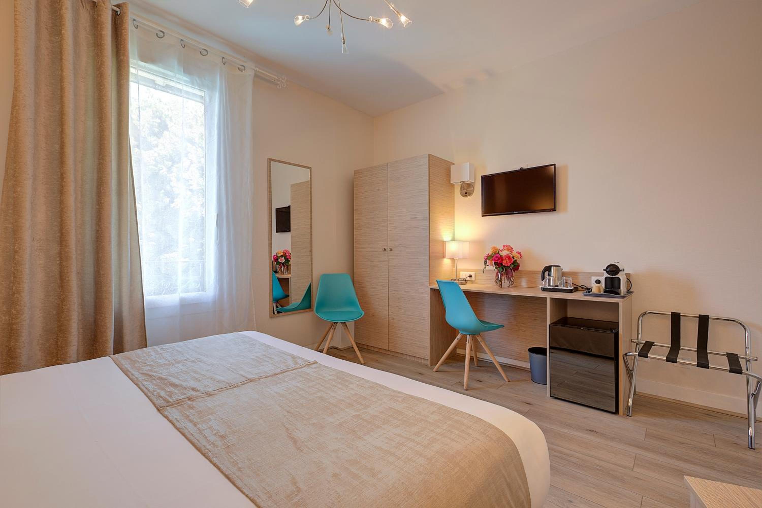 Comfort Double Room with Air Conditioning - Photo 5