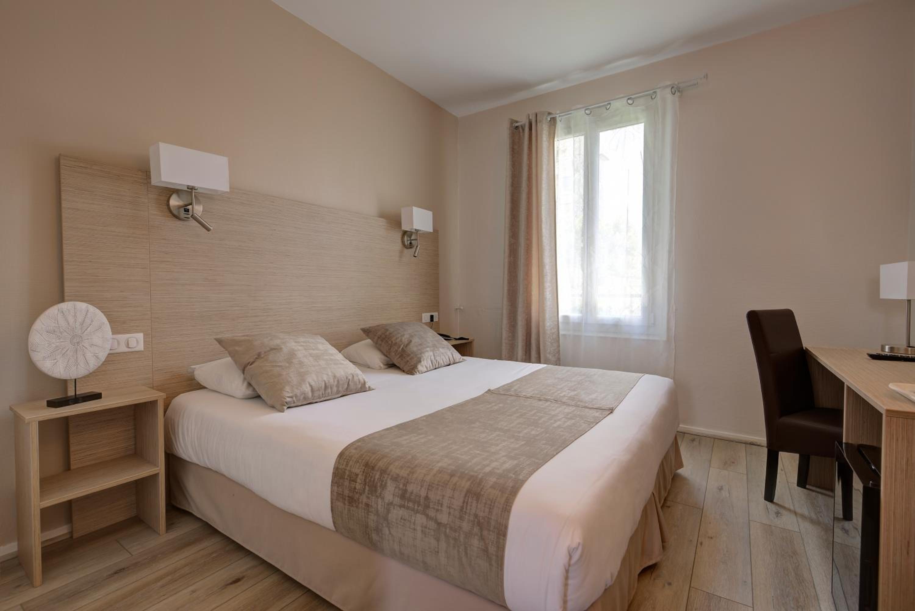 Junior Suite - Photo 1