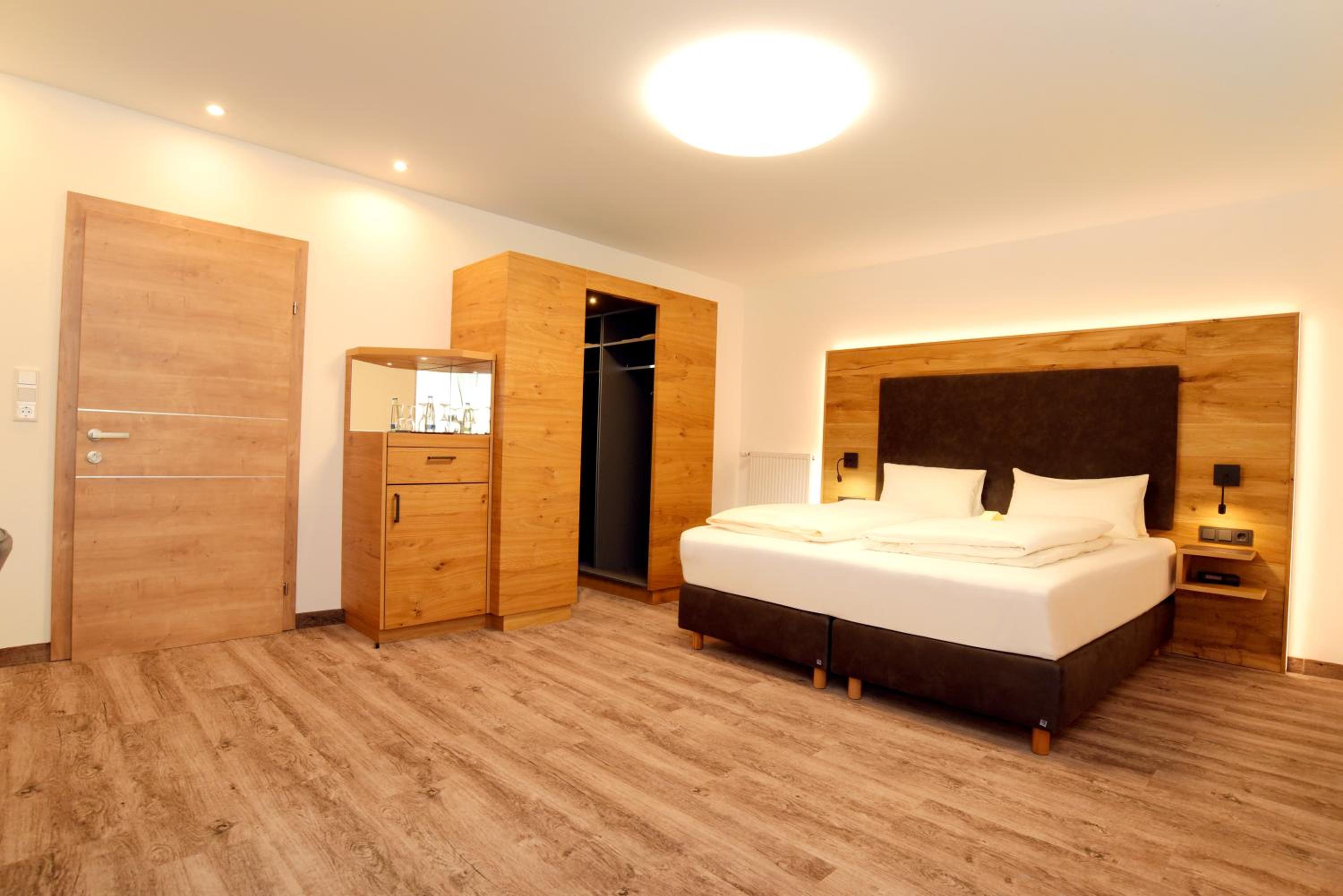 Deluxe Double Room - Photo 4