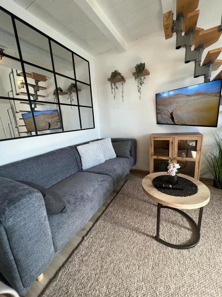Studio Apartment - Photo 17