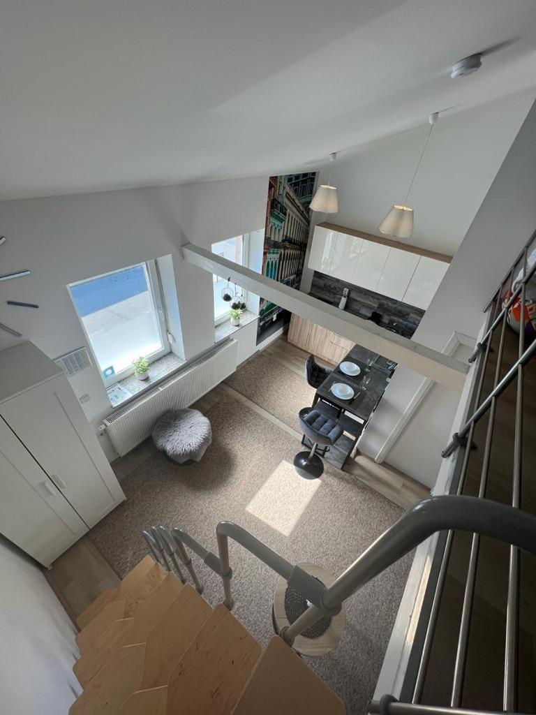 Studio Apartment - Photo 15