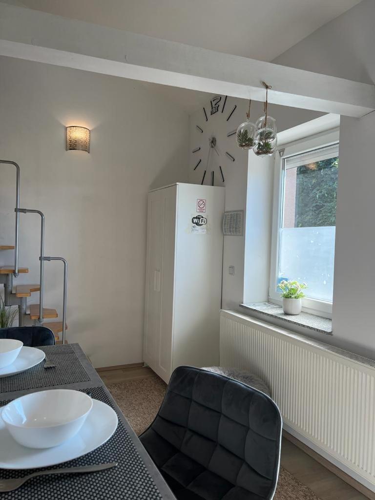 Studio Apartment - Photo 13