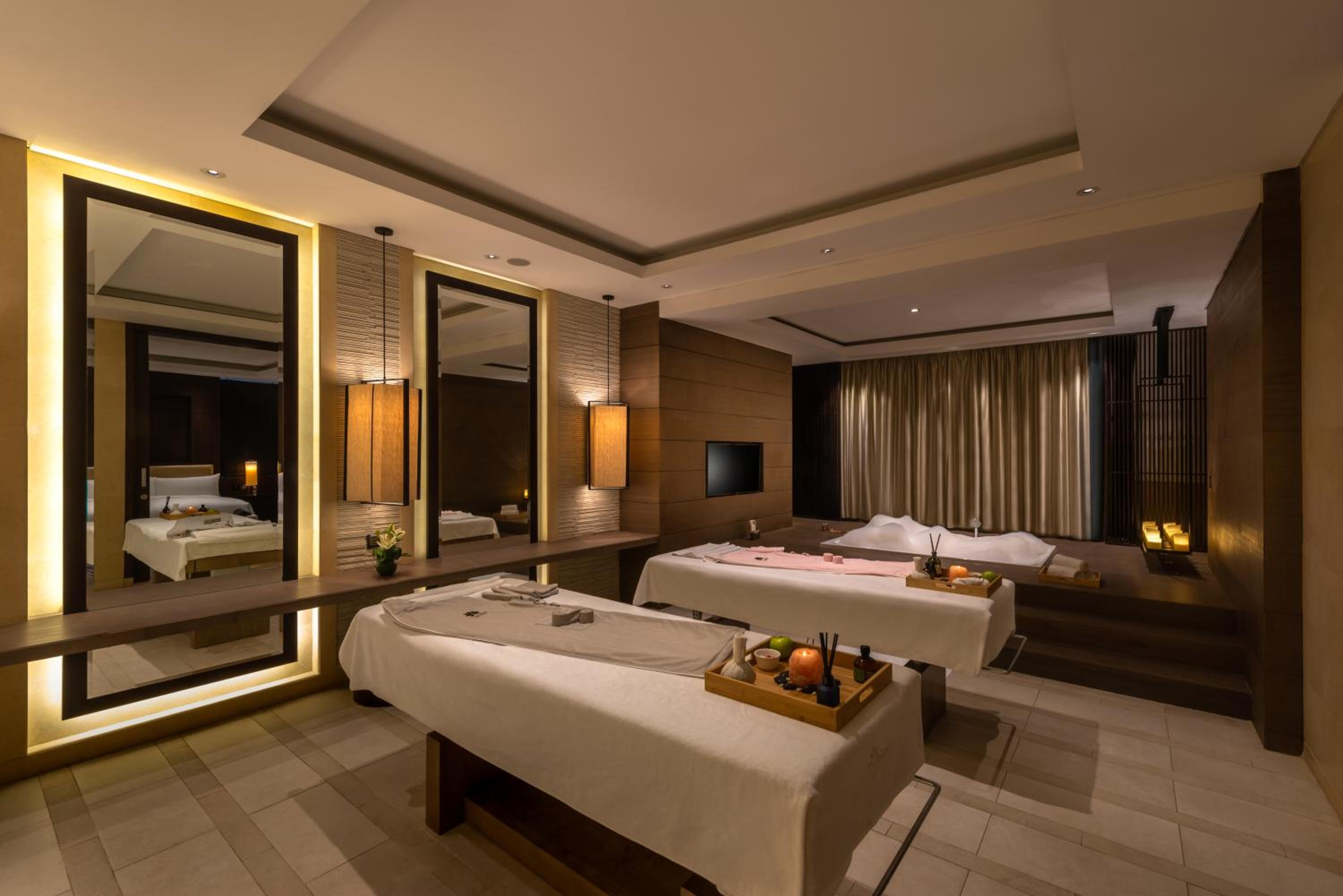 Spa Suite with Treatment - Photo 2