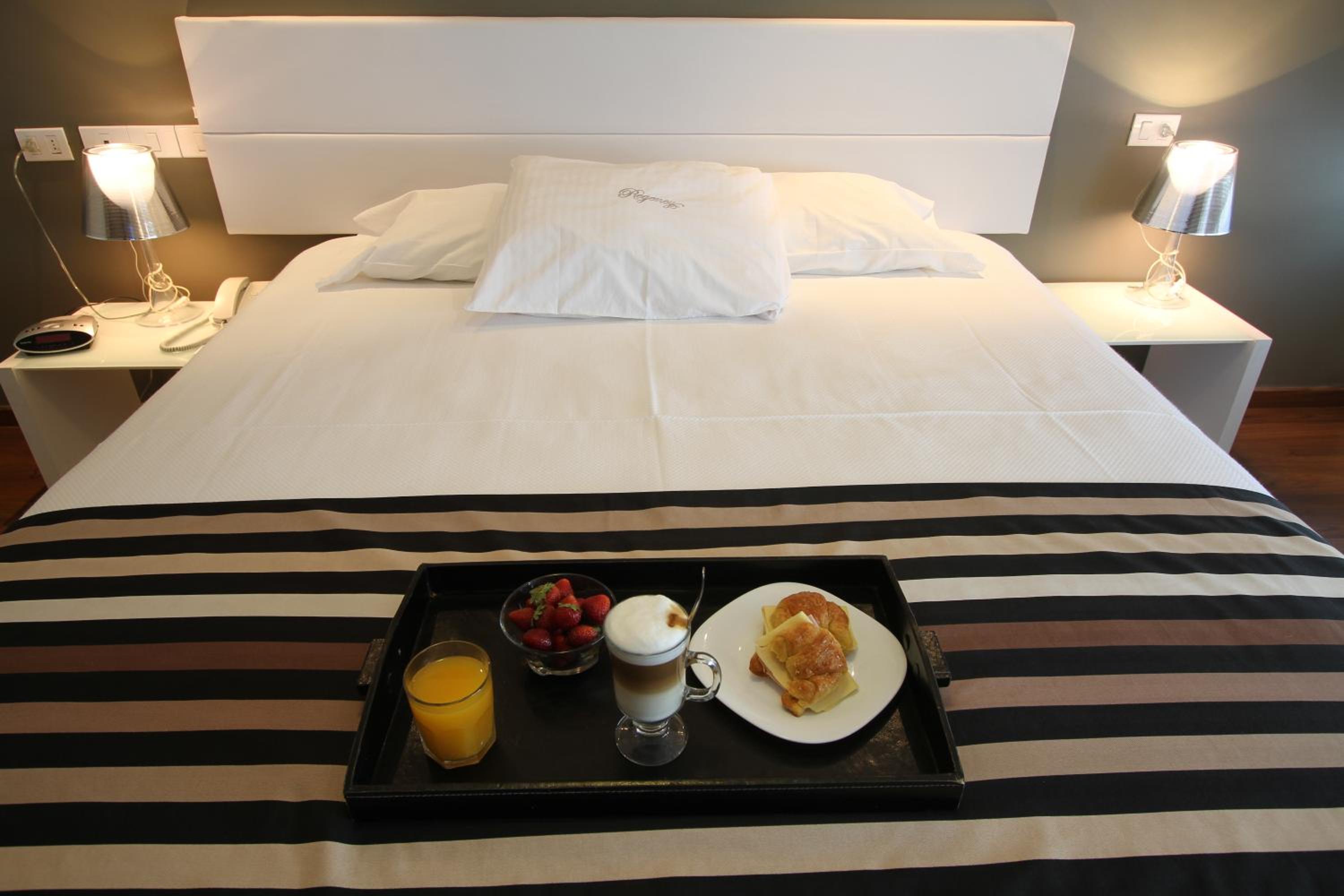 Deluxe Double Room - Photo 2