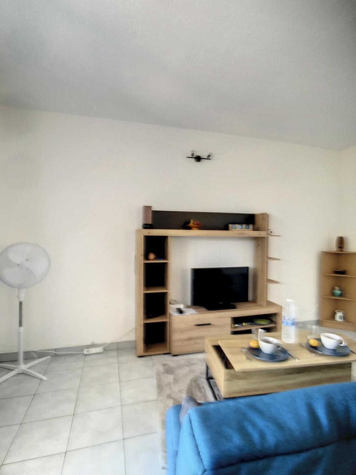 Apartment photo 1
