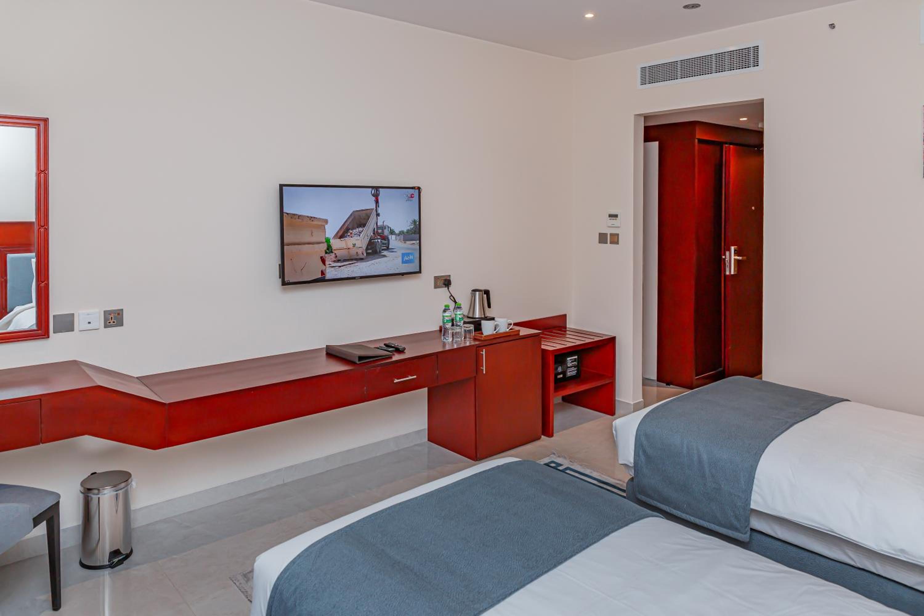 Superior Twin Room - Photo 12