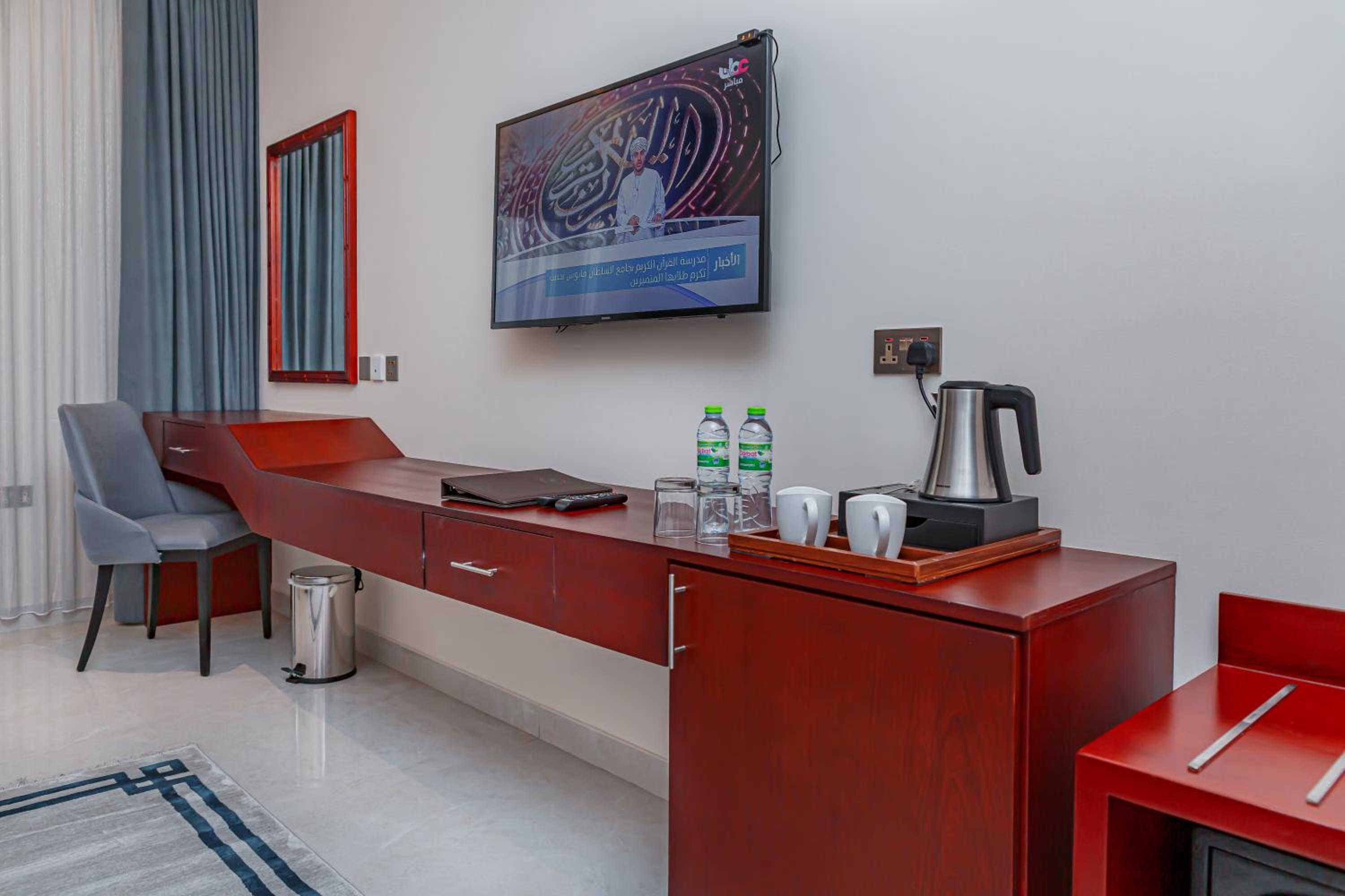 Deluxe Room - Photo 17