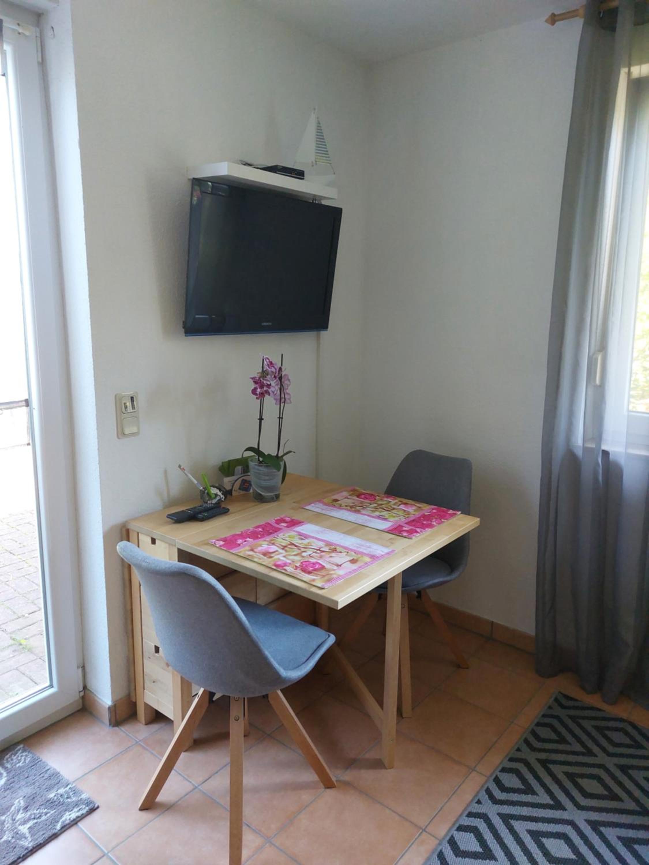 Apartment With Garden View photo 2