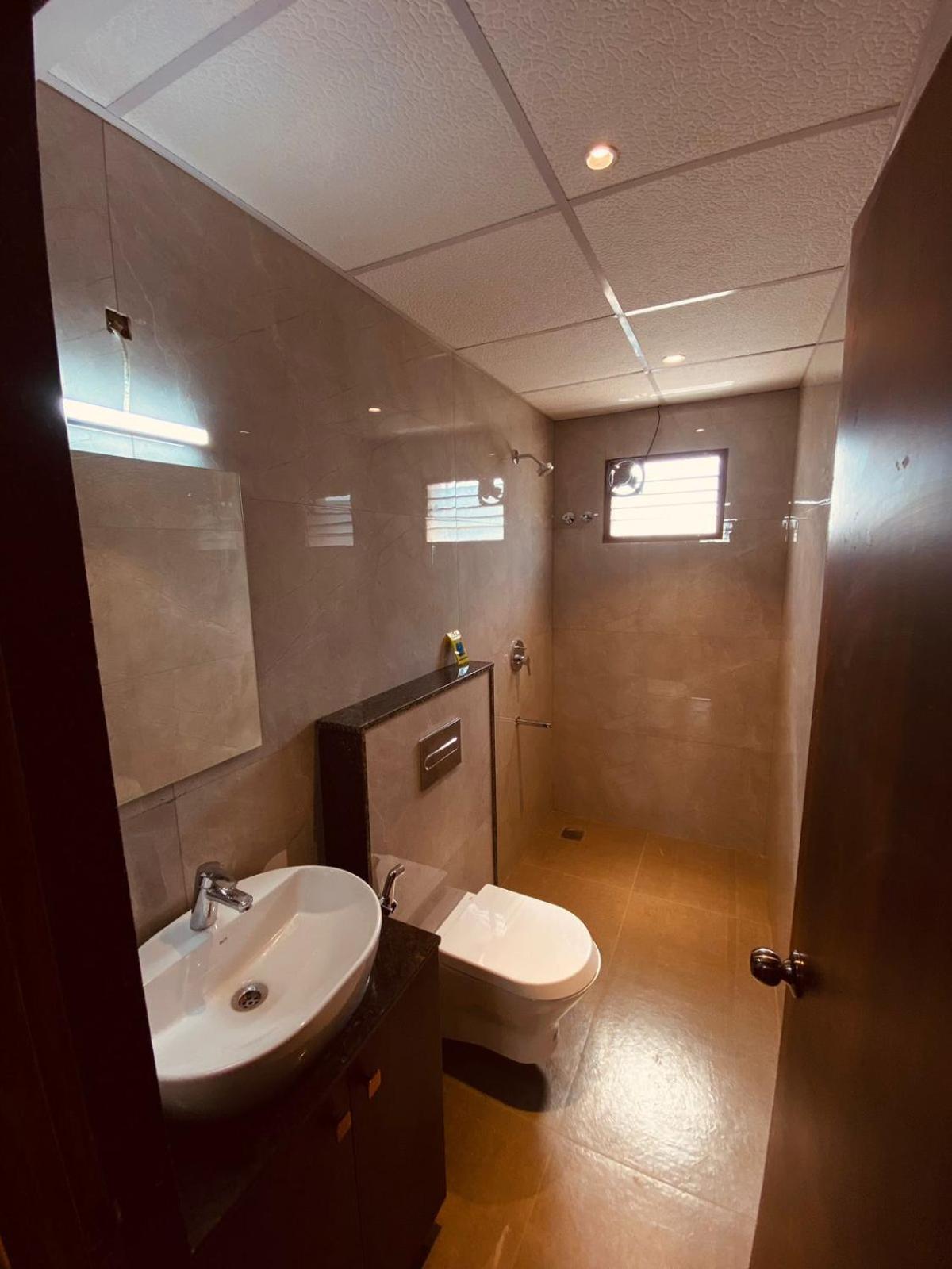 Deluxe Double Room (2 Adults + 1 Child) photo 2