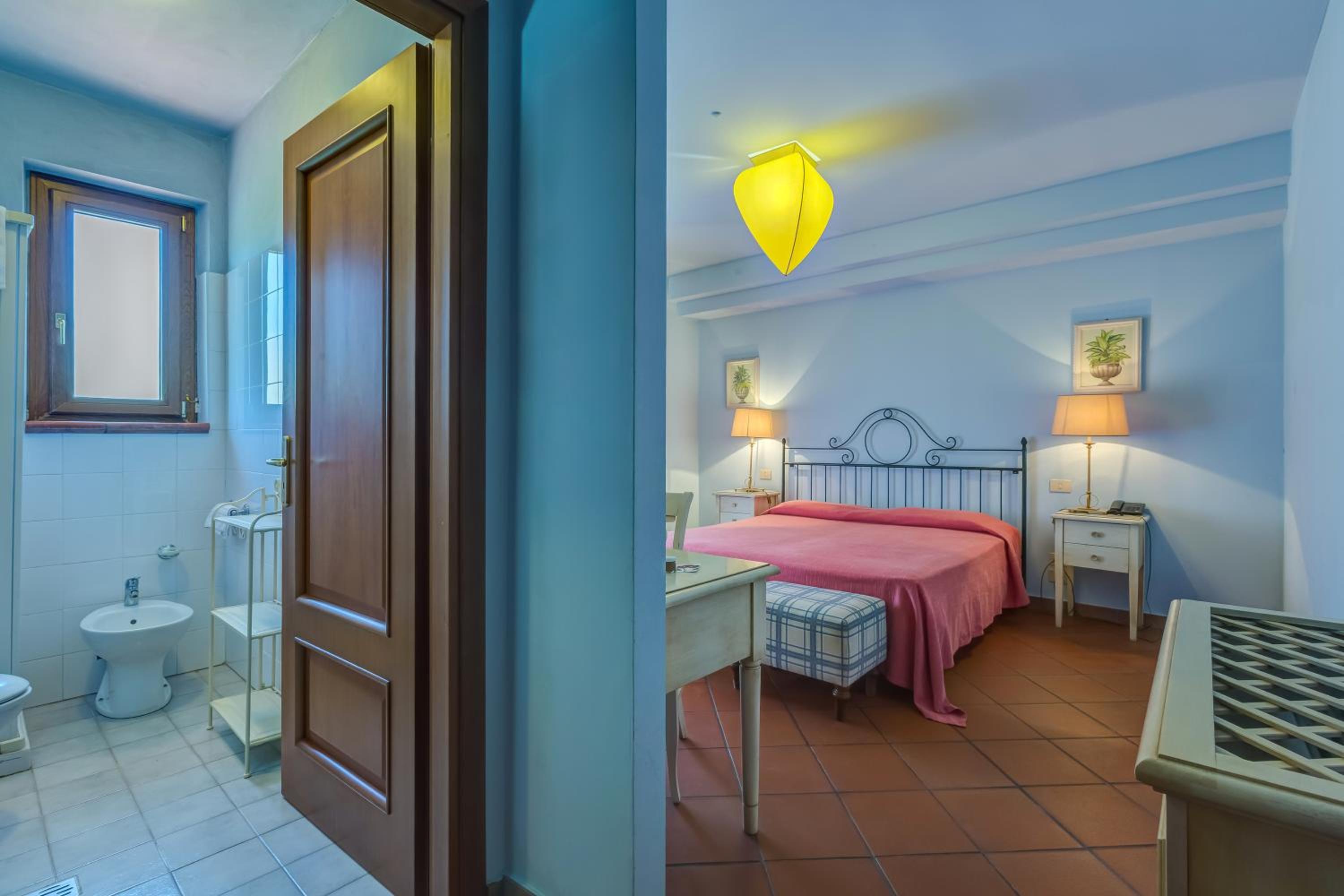 Double Room photo 2