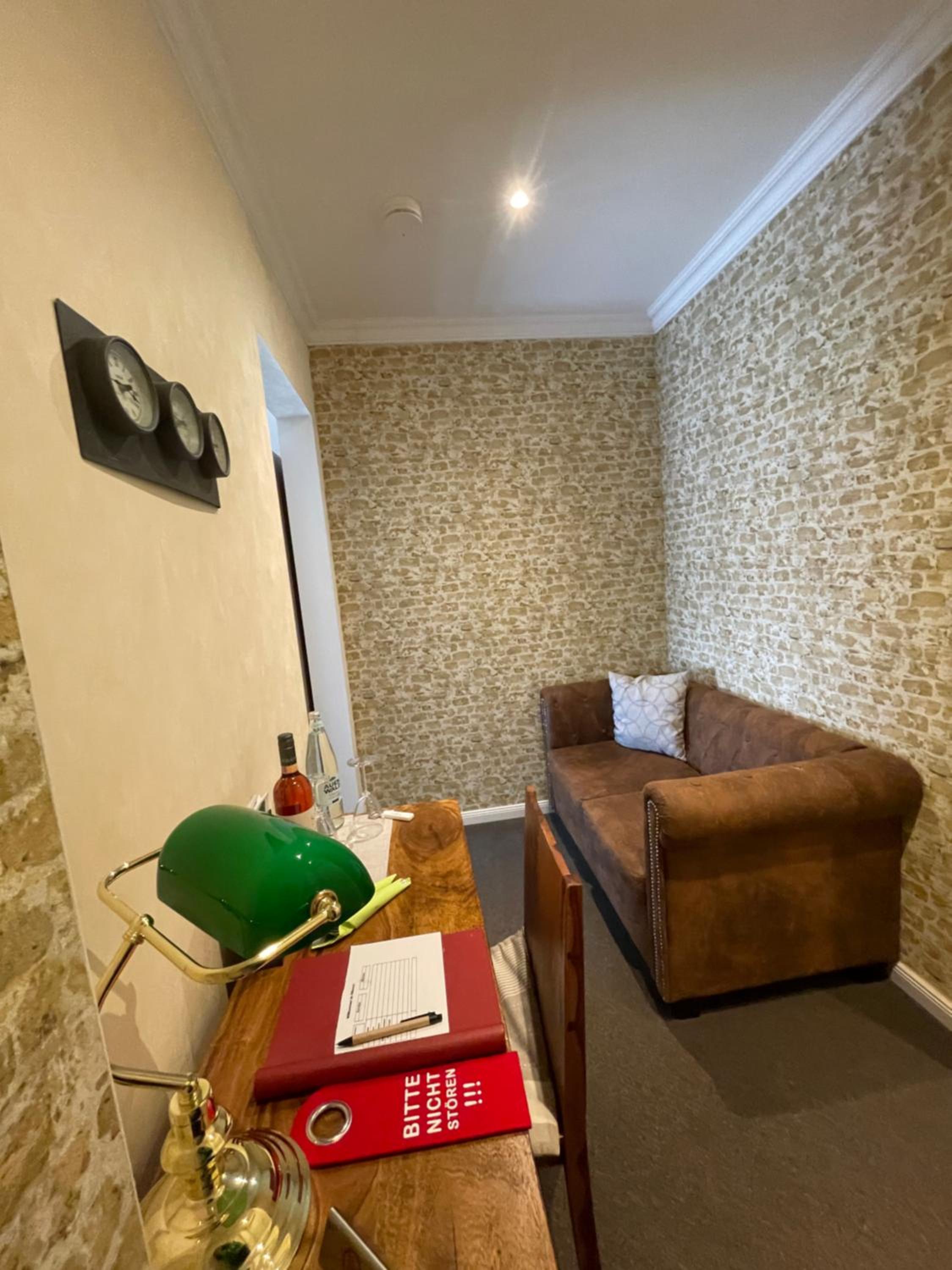 Deluxe Suite photo 2