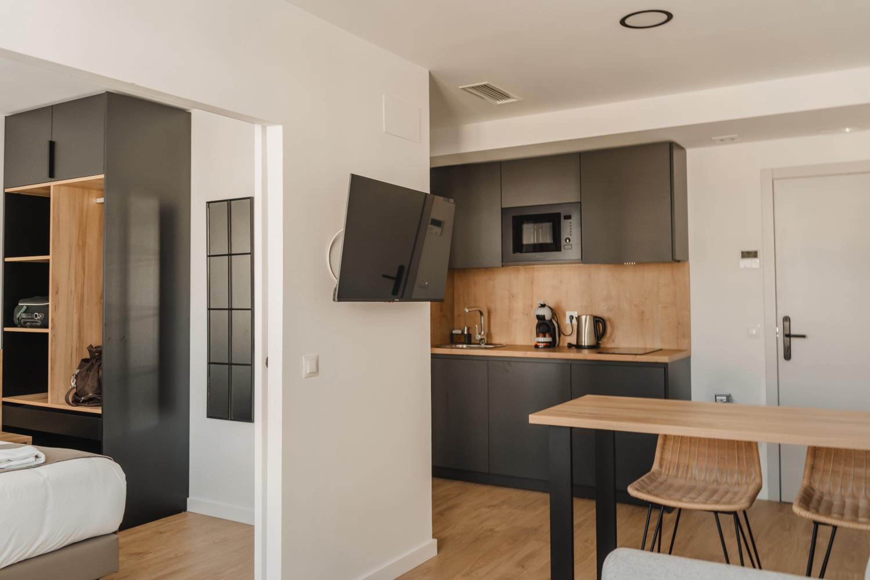 King Suite - Photo 1