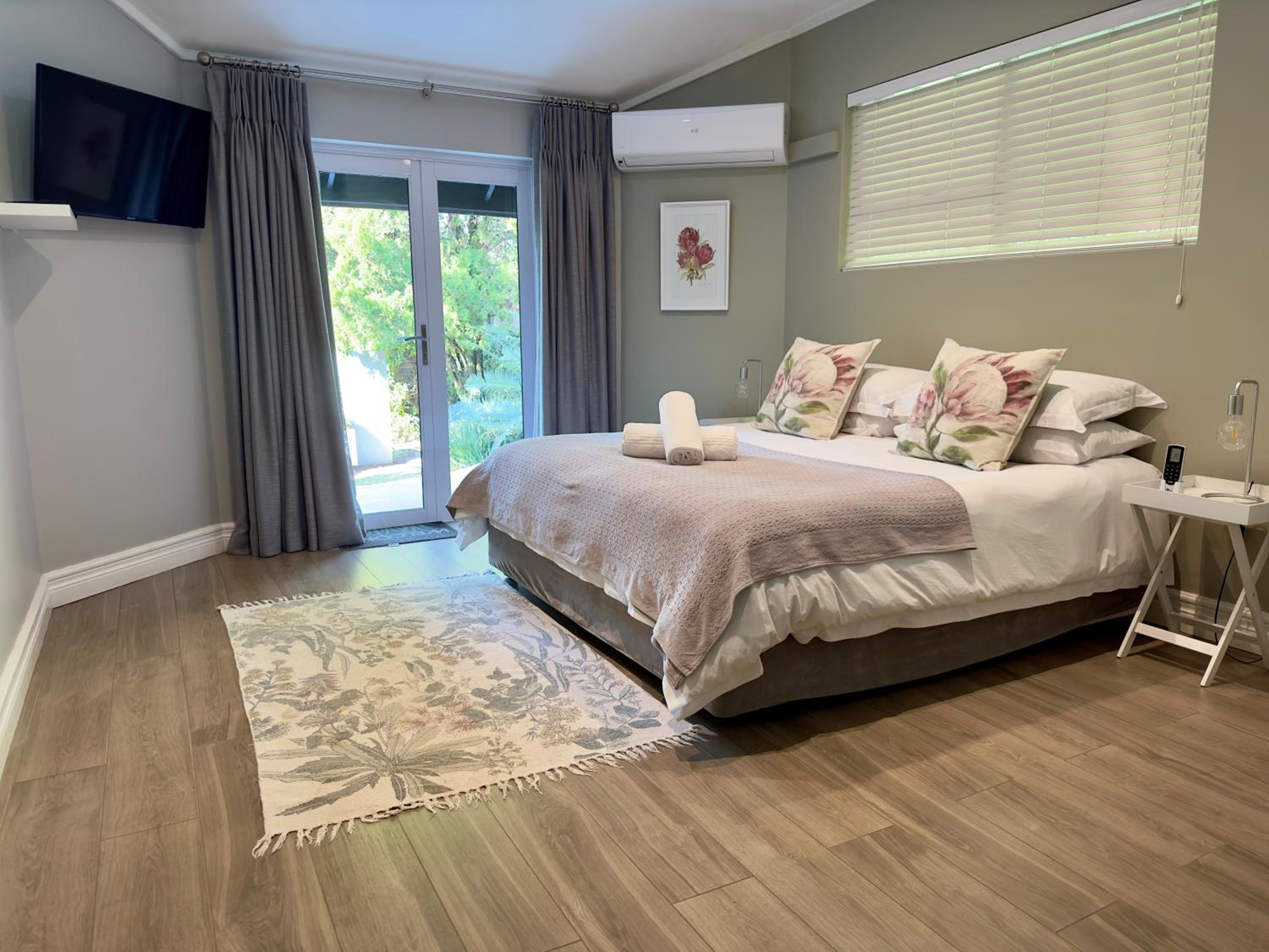 Deluxe Double or Twin Room with Garden View - Photo 1