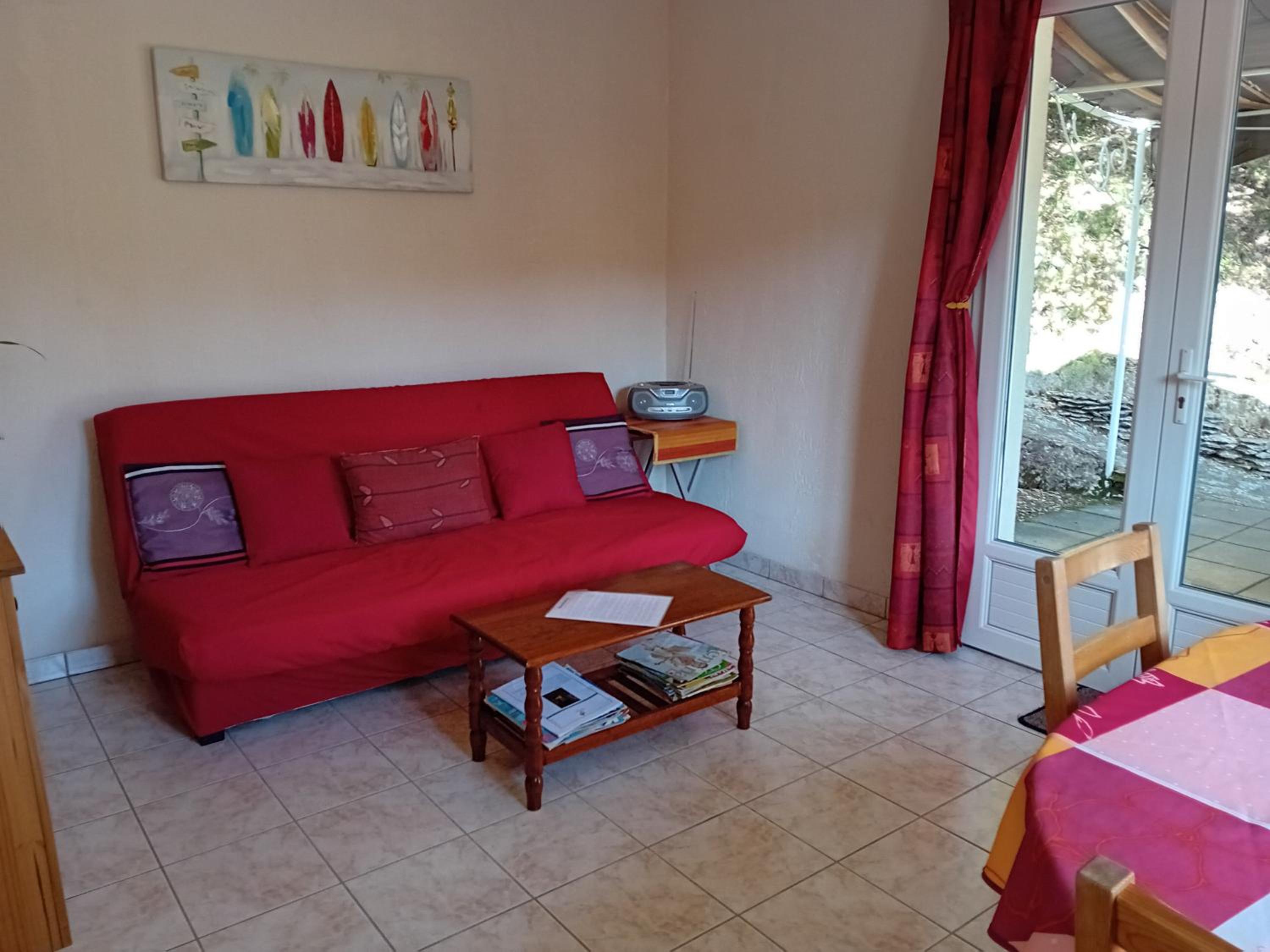 One-Bedroom House - Photo 15