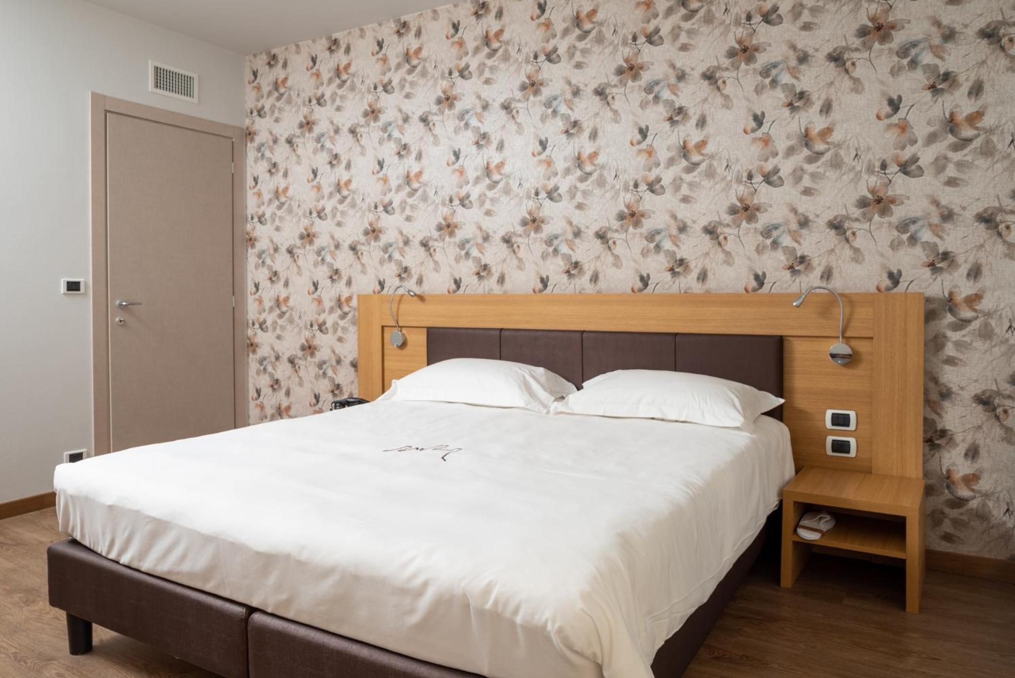 Suite with City View photo 1