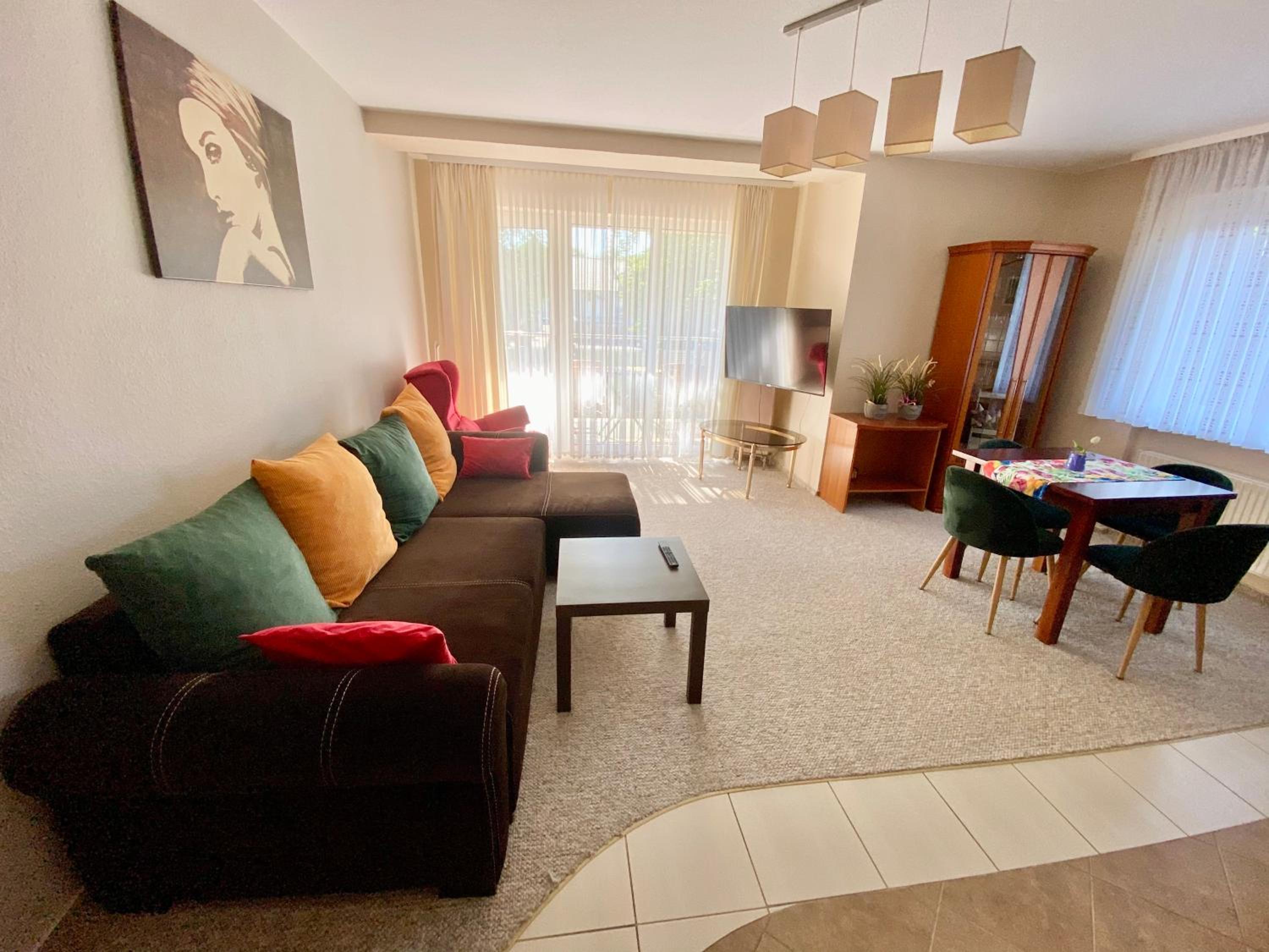 One-Bedroom Apartment photo 1