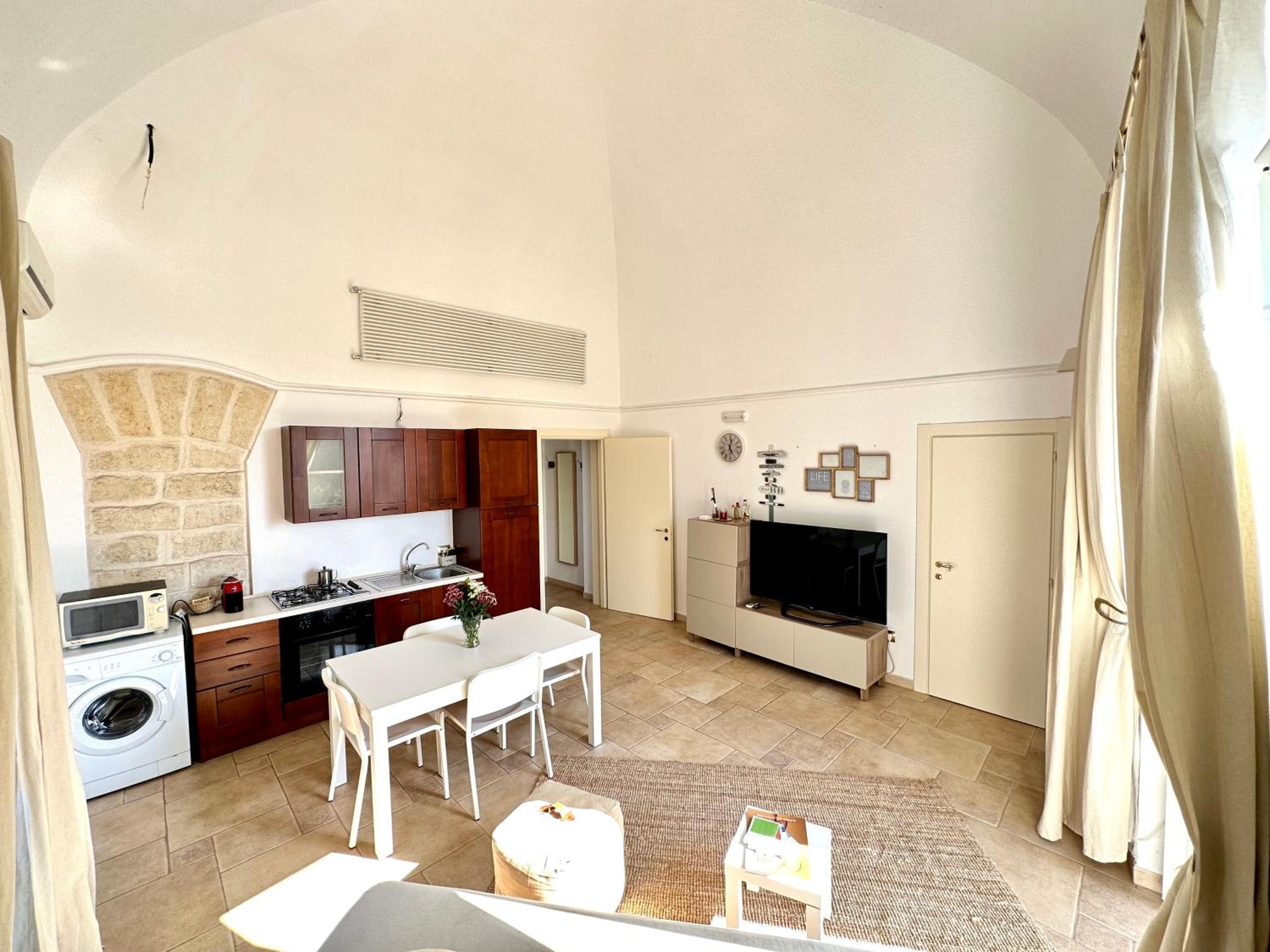 One-Bedroom House photo 3