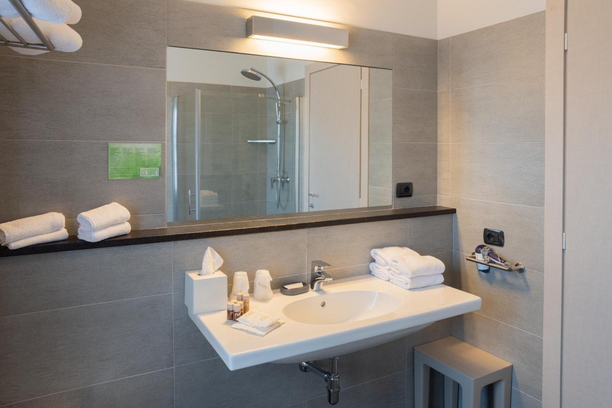 Suite with View - Annex photo 3