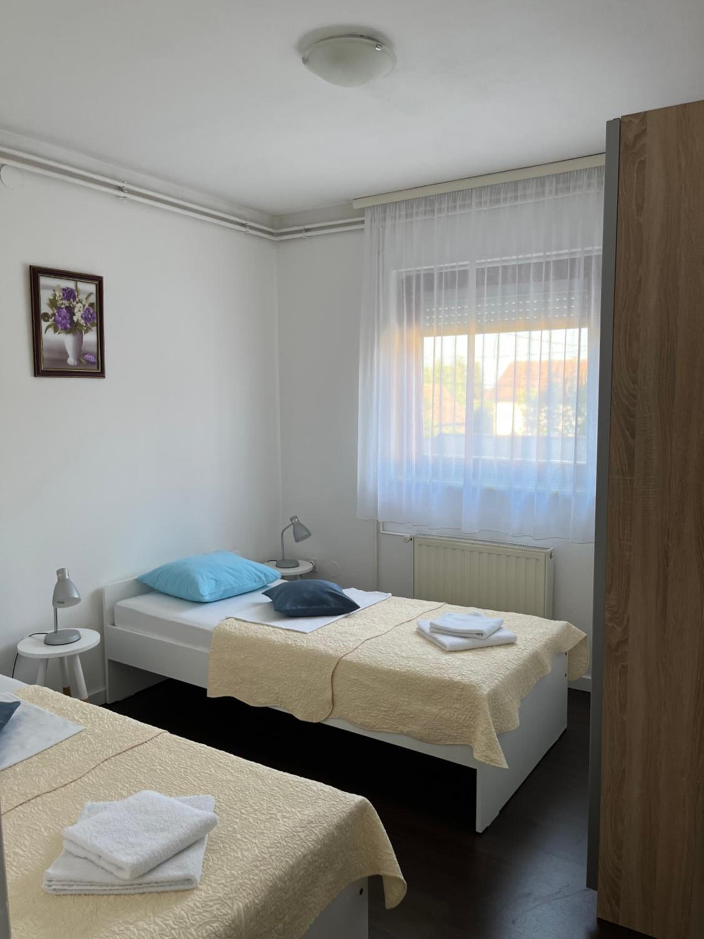 Two-Bedroom Apartment - Photo 4