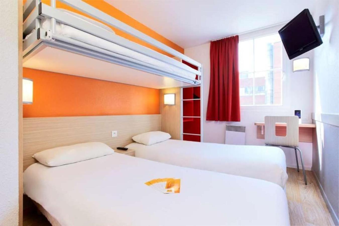 Triple Room (1 Double Bed + 1 Single Bed) - Photo 5