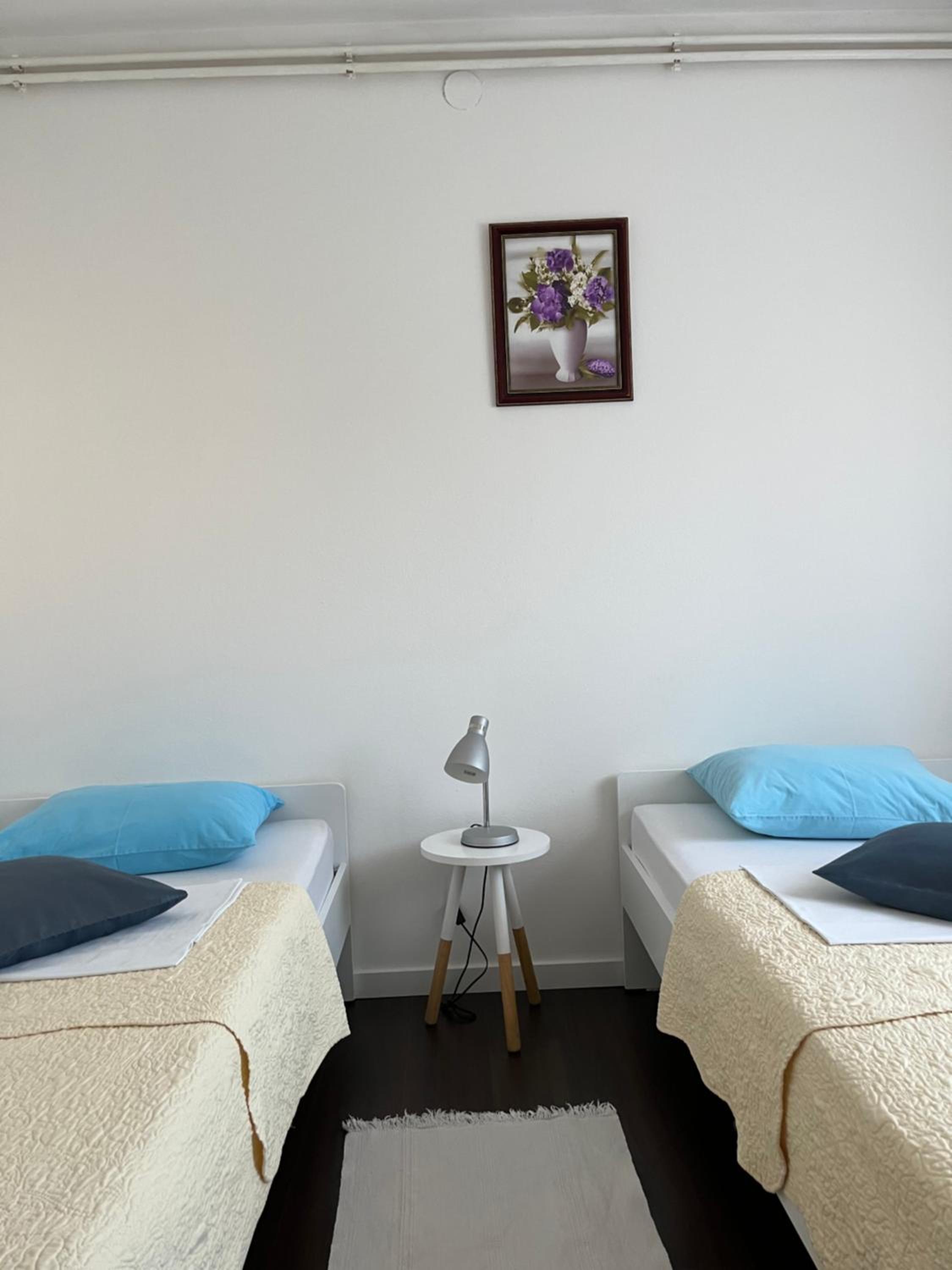 Two-Bedroom Apartment - Photo 5