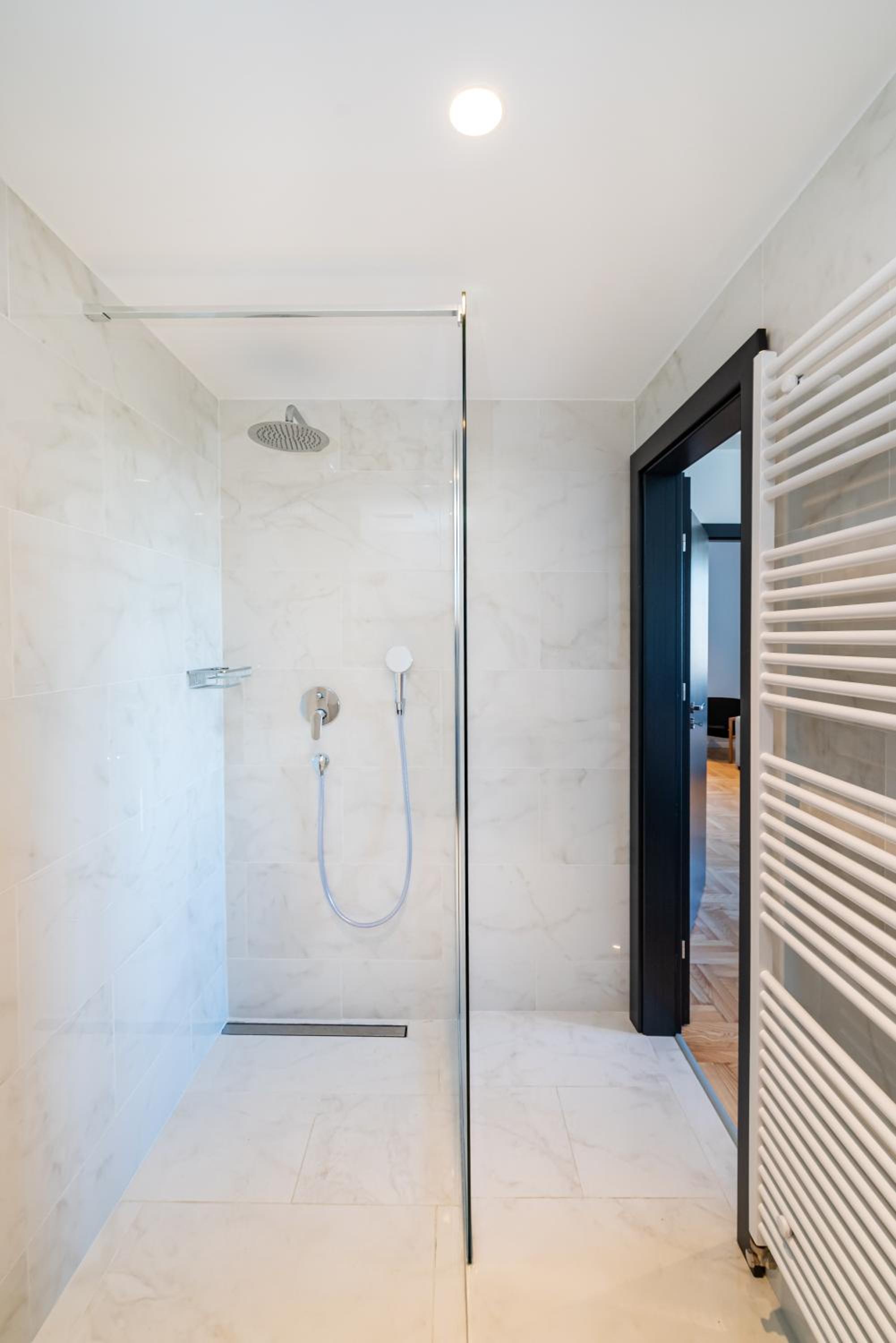 Suite with Terrace - Photo 13