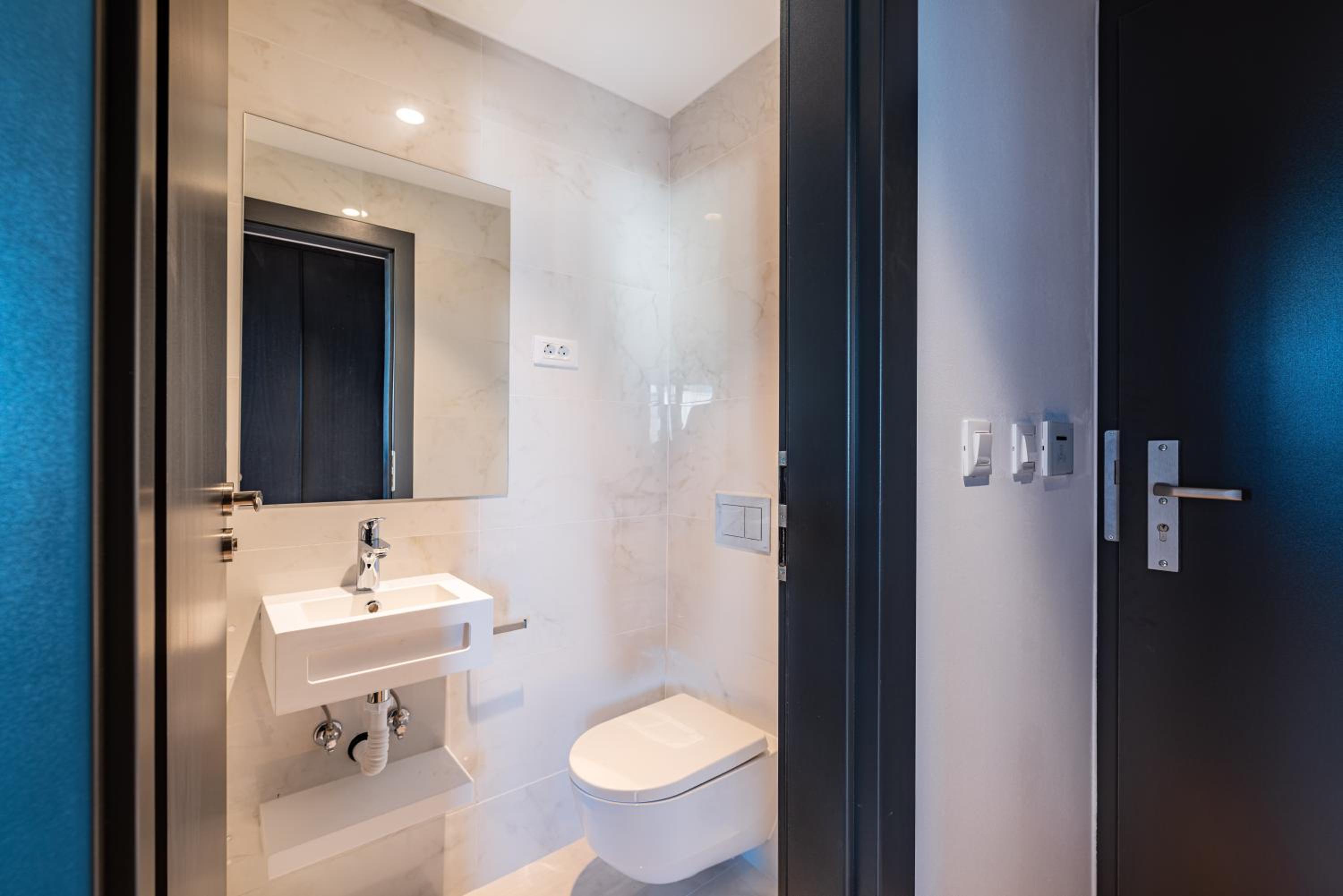Suite with Terrace - Photo 12