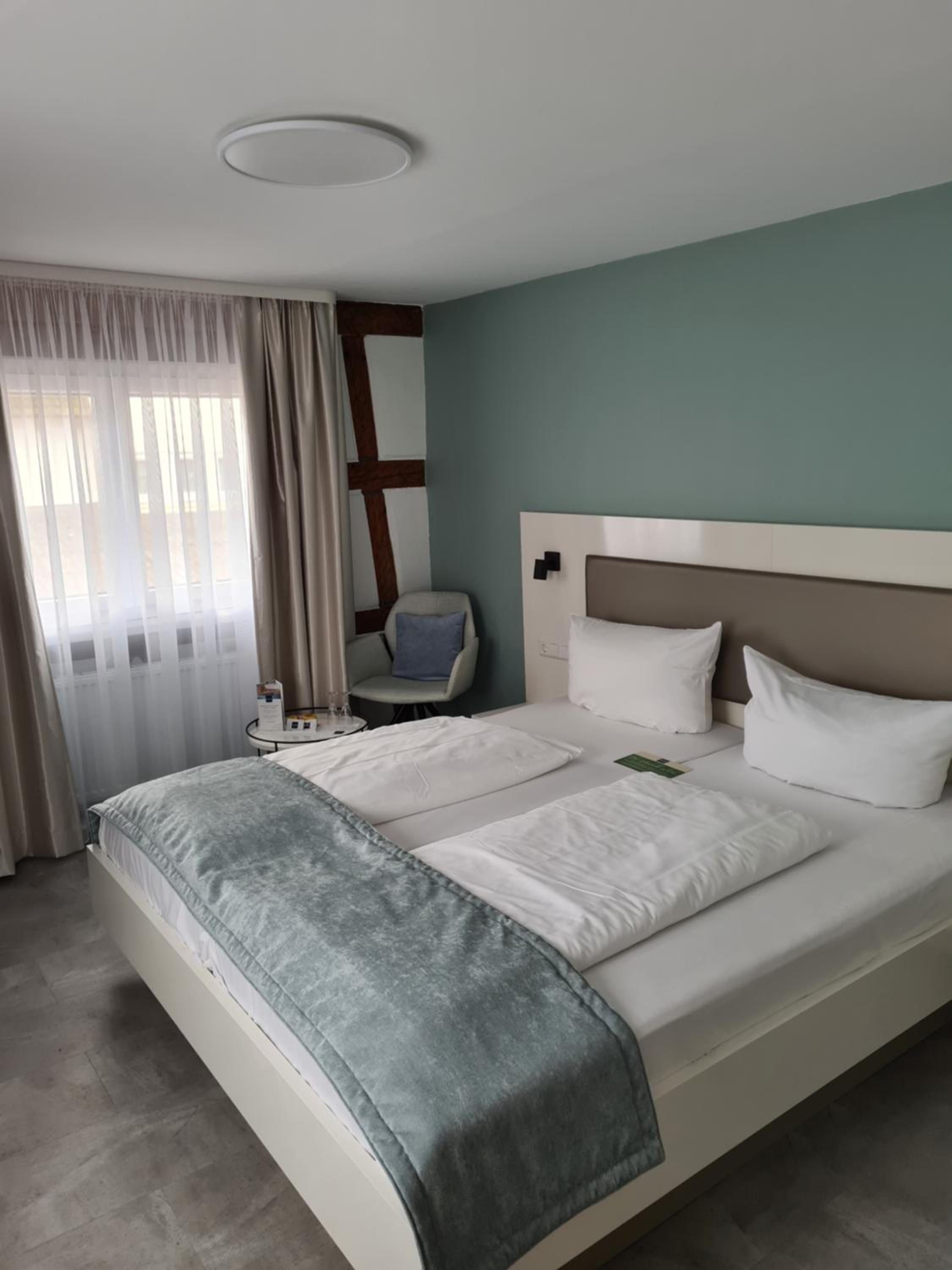 Budget Double Room - Land Side photo 1