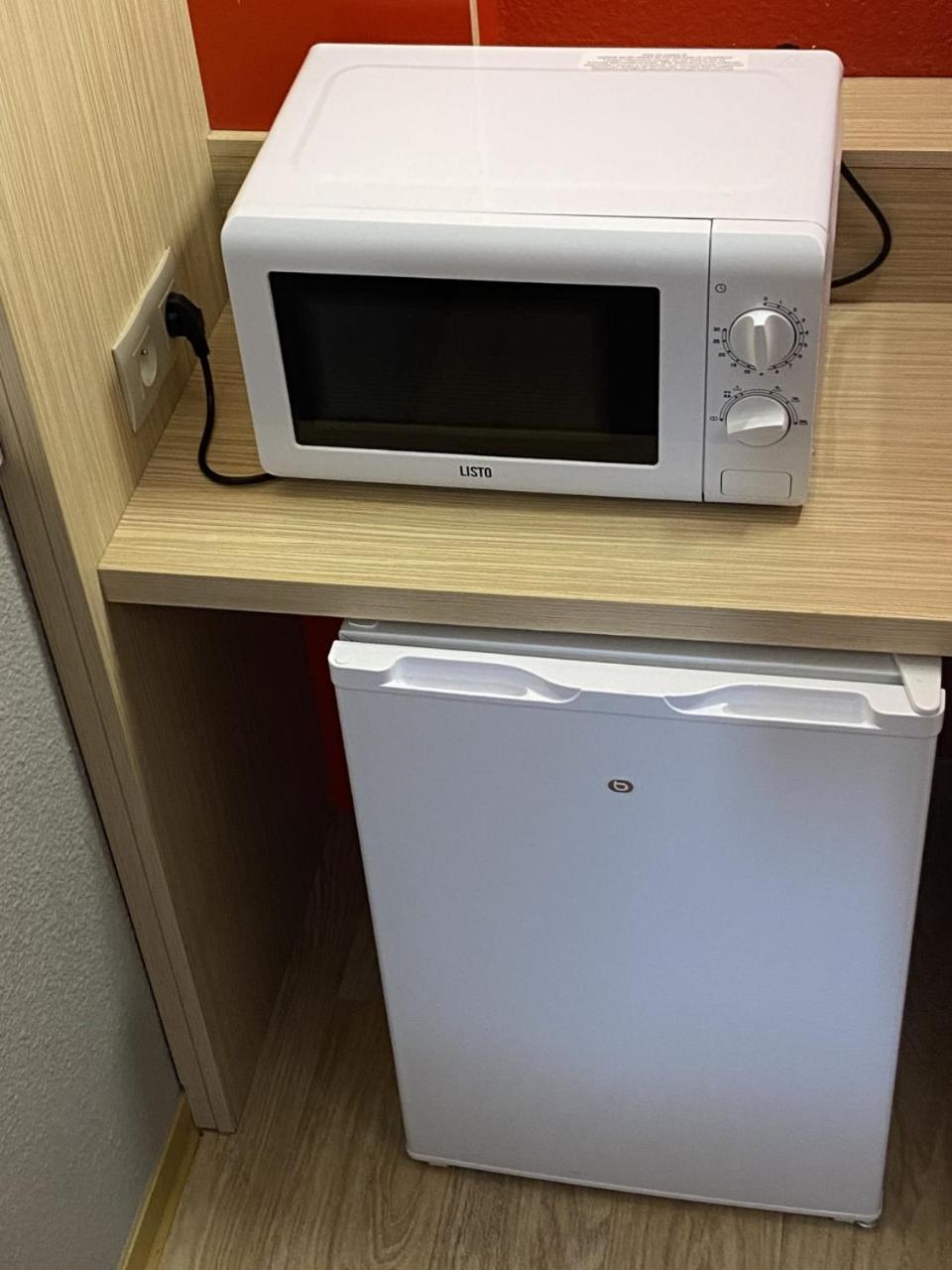Standard Plus Room - 1 Double Bed 1 Single Bed - Photo 2