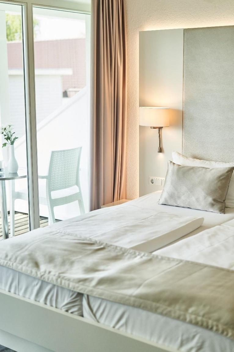 Double Room with Lake View photo 2