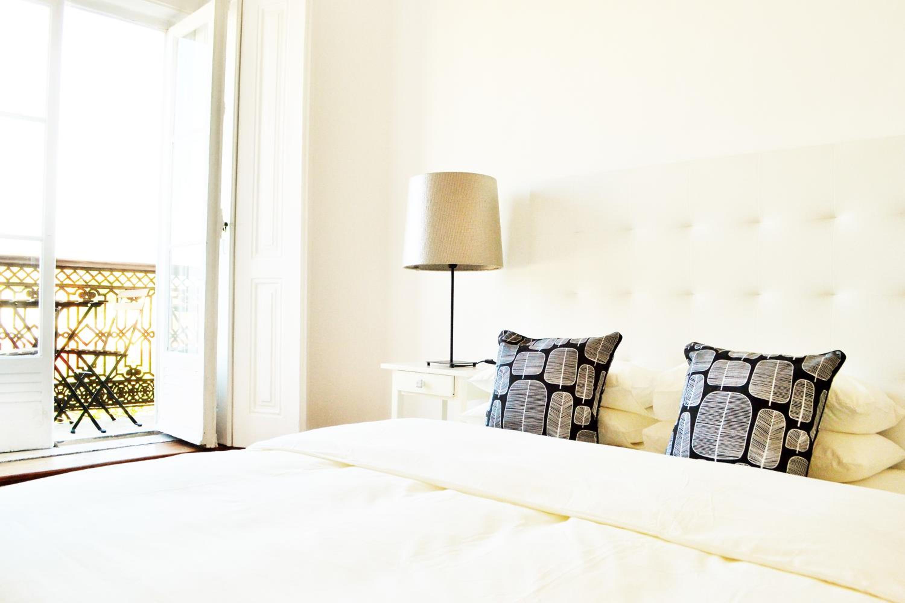 Deluxe Double Room with Balcony photo 1