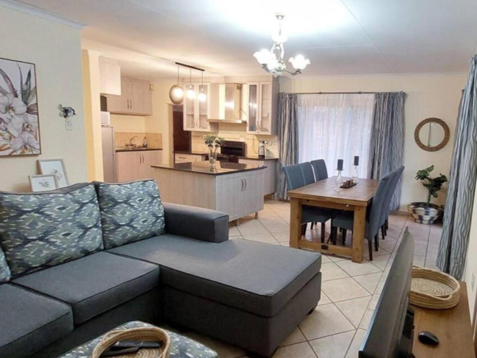 Family Holiday Home photo 2