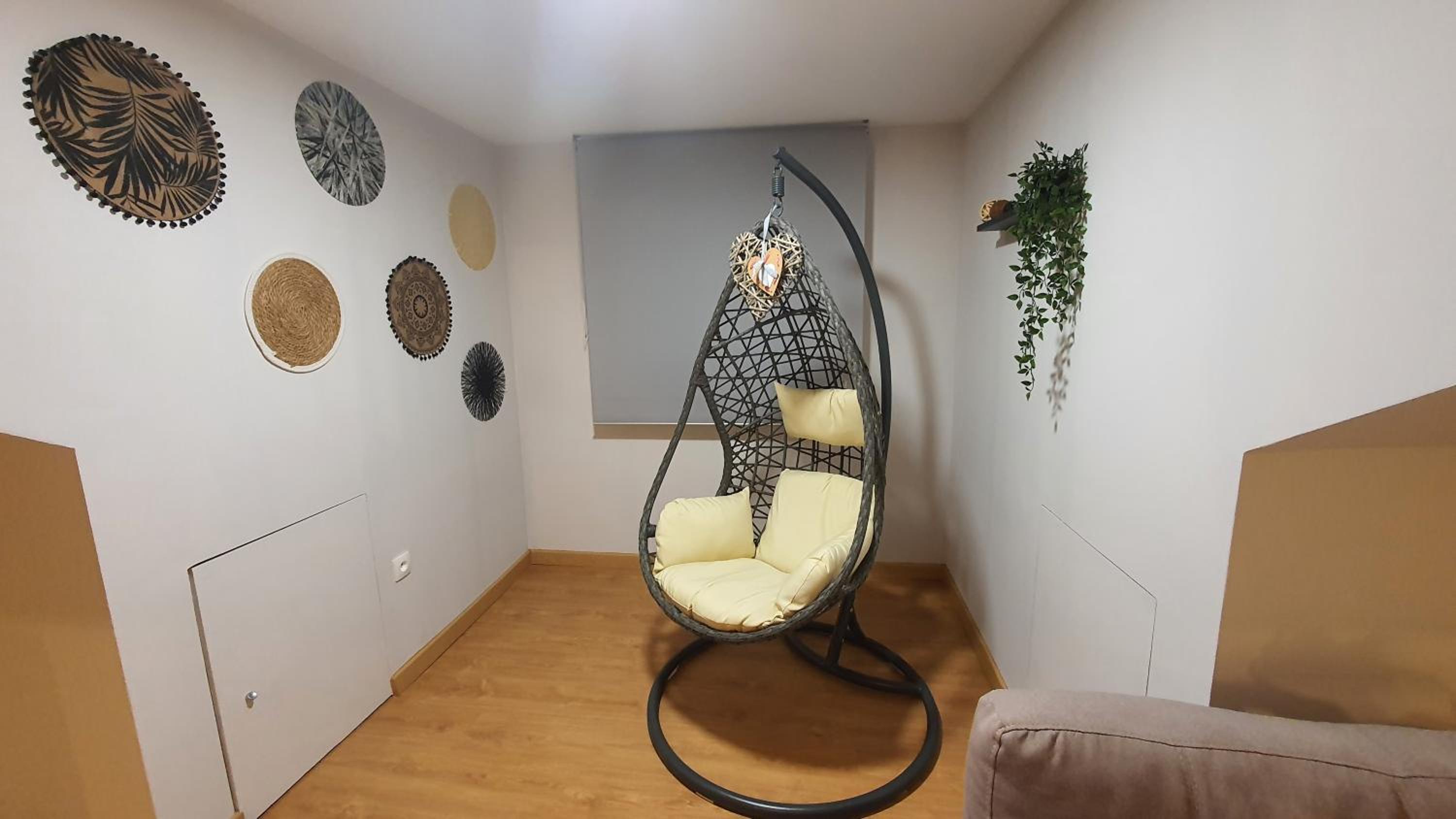 One-Bedroom Apartment - Photo 21