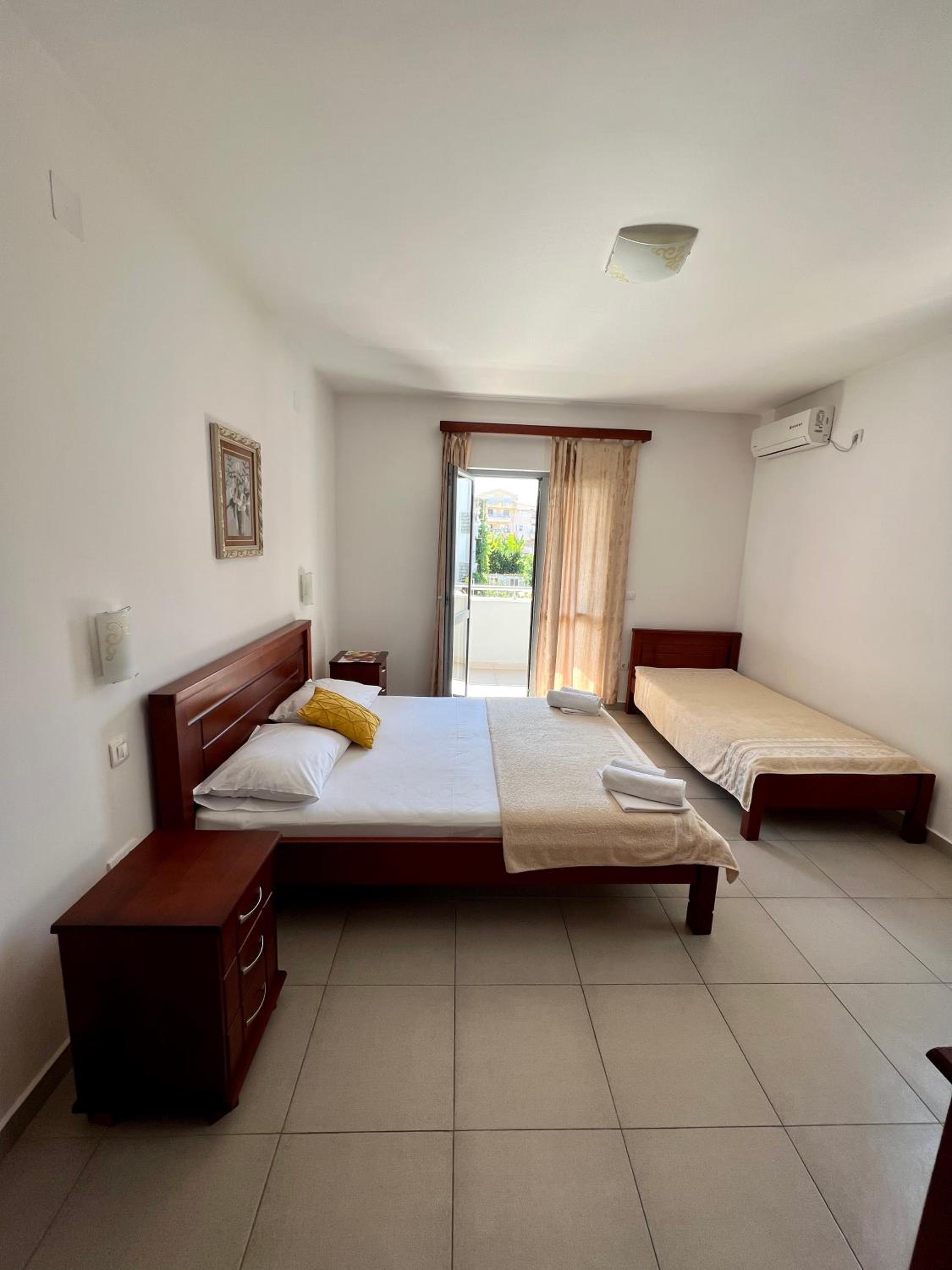 Apartment with Balcony photo 1